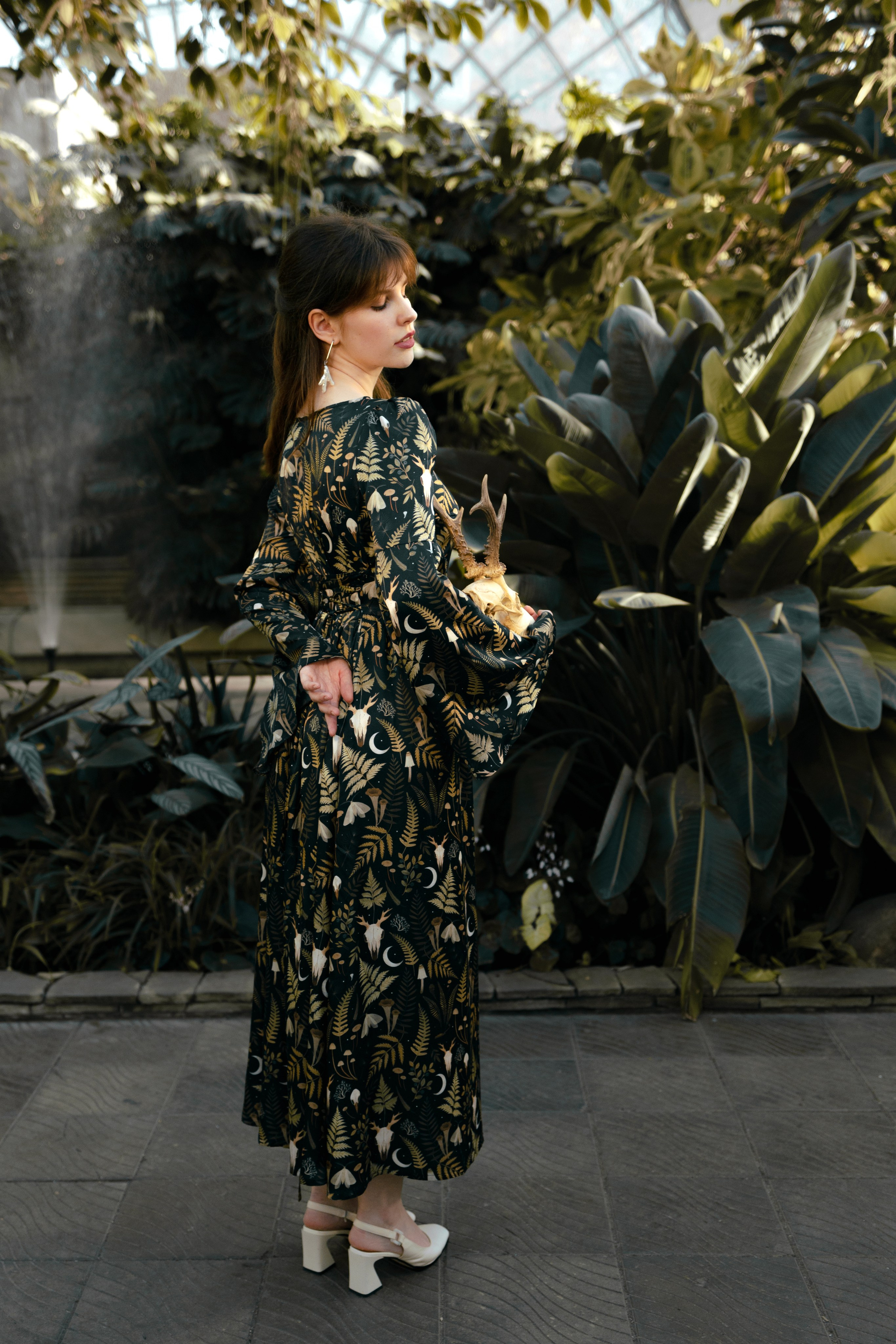 Съемка шёлковых платьев для PlantMyBones