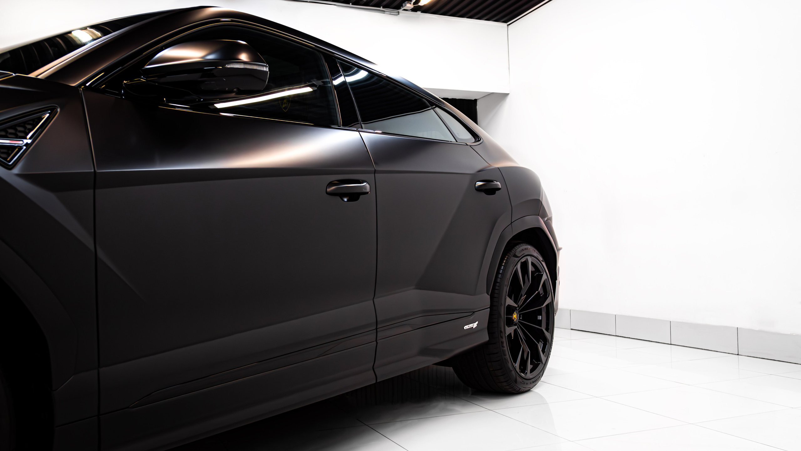 Lamborghini Urus. Архитектурная визуализация