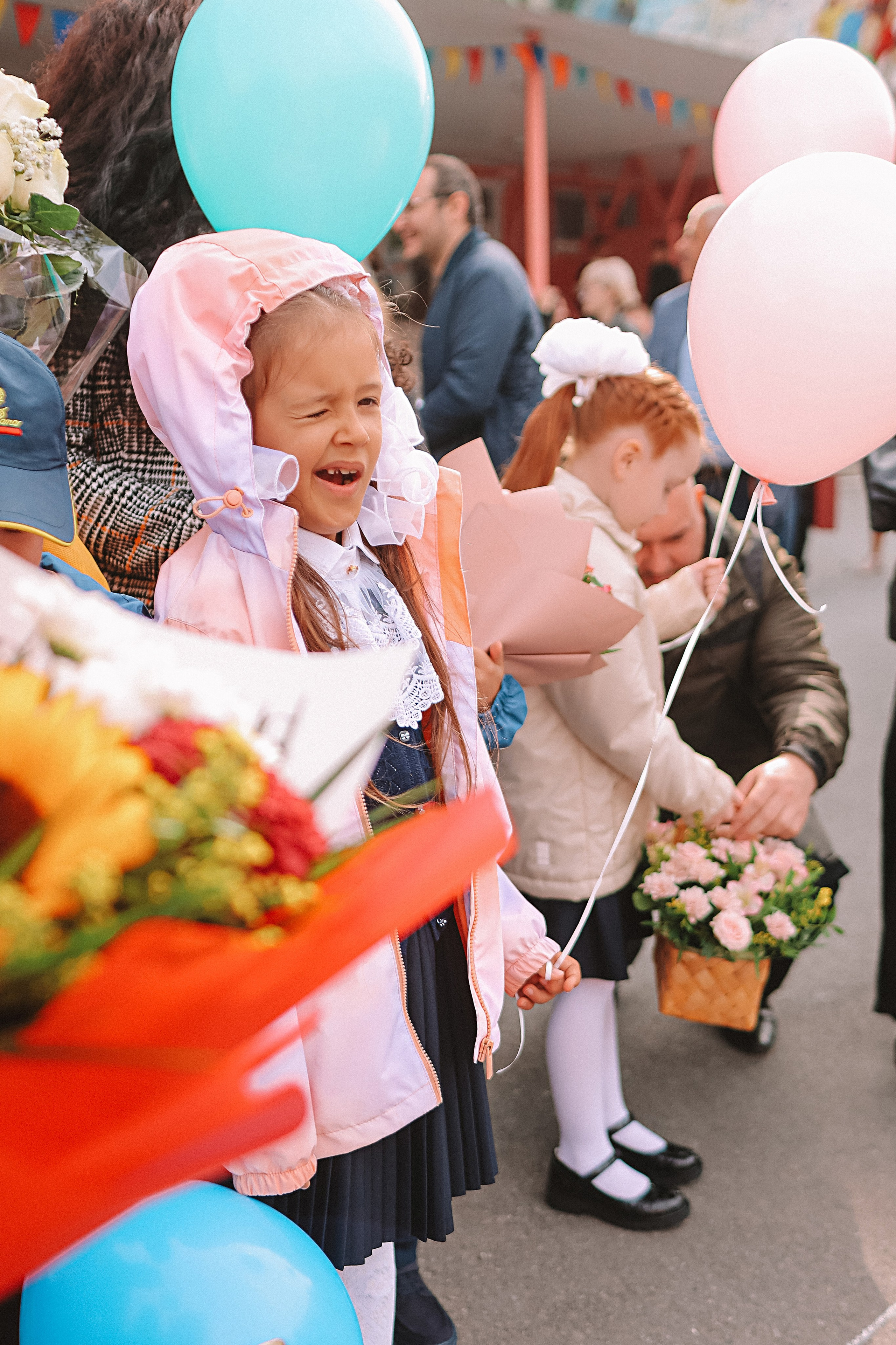 1 сентября линейка+кл час+портреты. Семейный фотограф Тюмень, фотограф на роды Салмина Мария