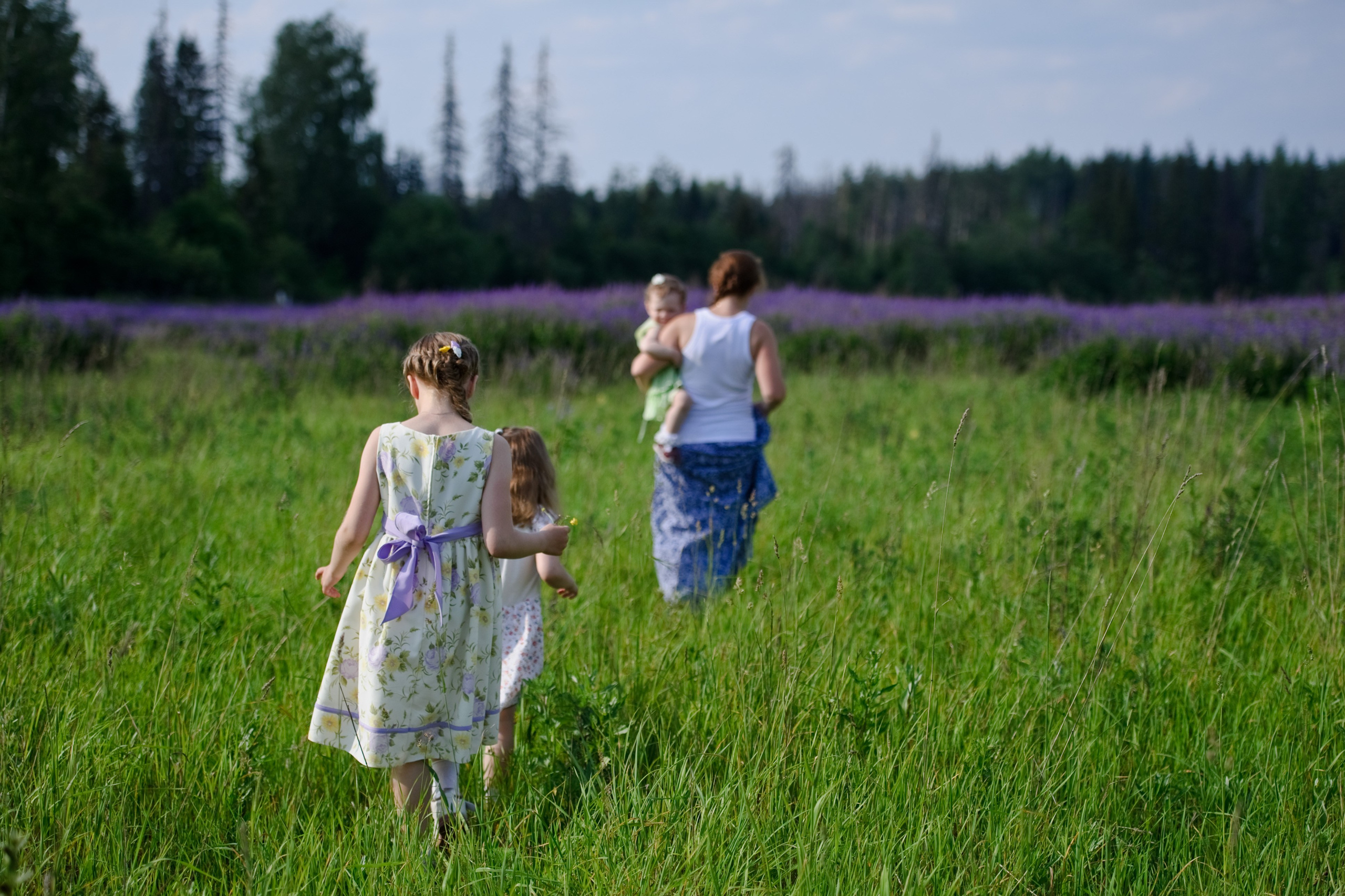 Лилия, Дарина, Элина и Владислава. Мама и дочки. Прогулка, Зеленоград. Семейный фотограф Анна Дубовская