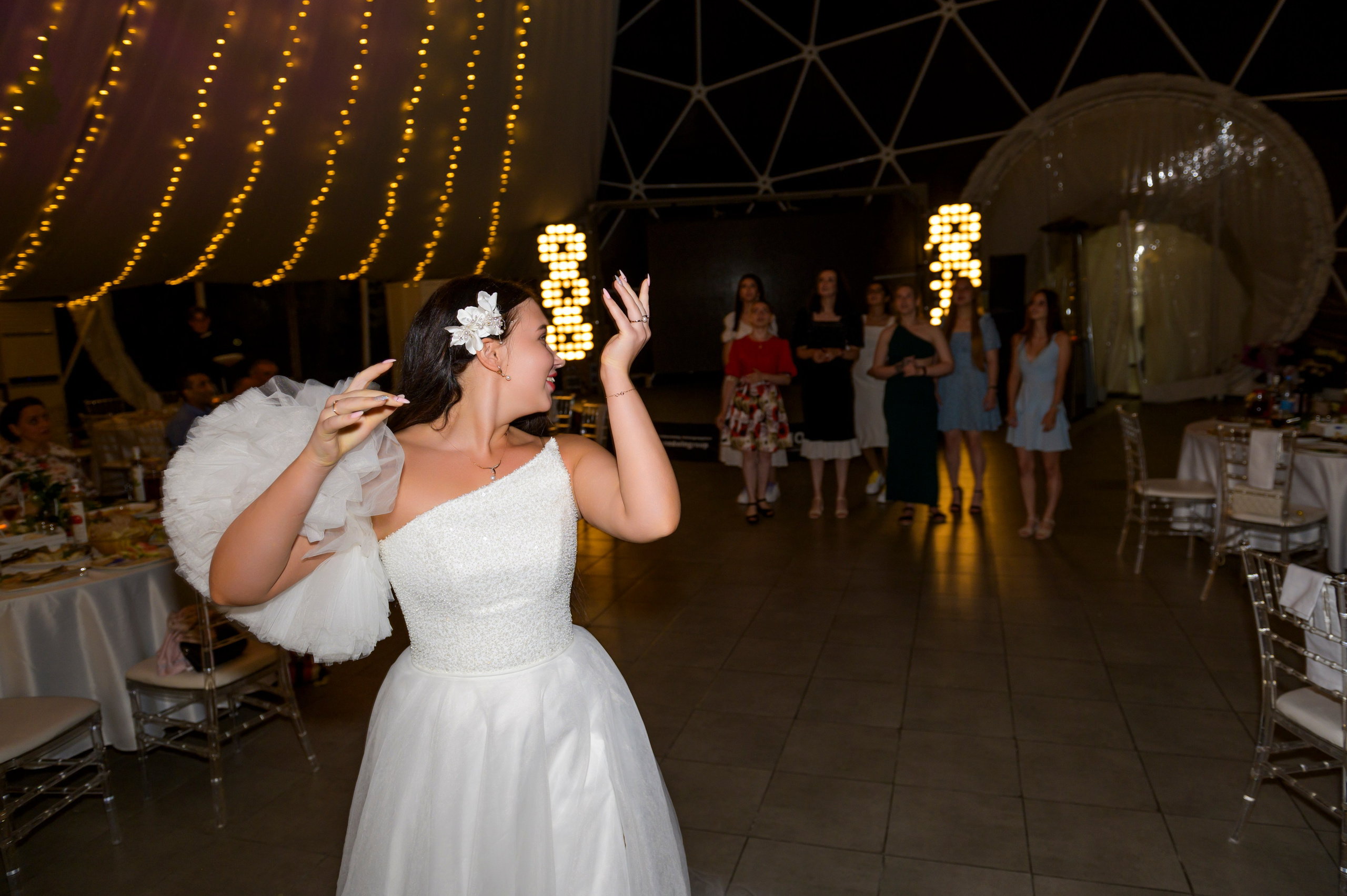 Алина и Адем. Свадебный банкет. Семейный и свадебный фотограф во Владивостоке