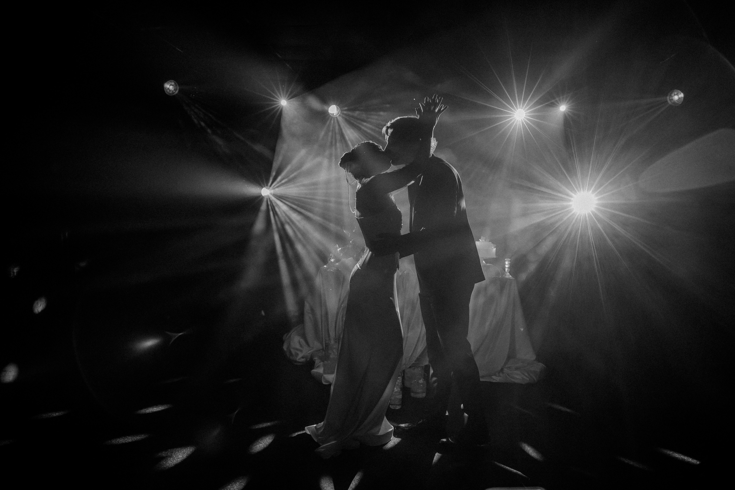 Мария & Александр. Любовь со светом. Свадебная фотография. Арина Рубах