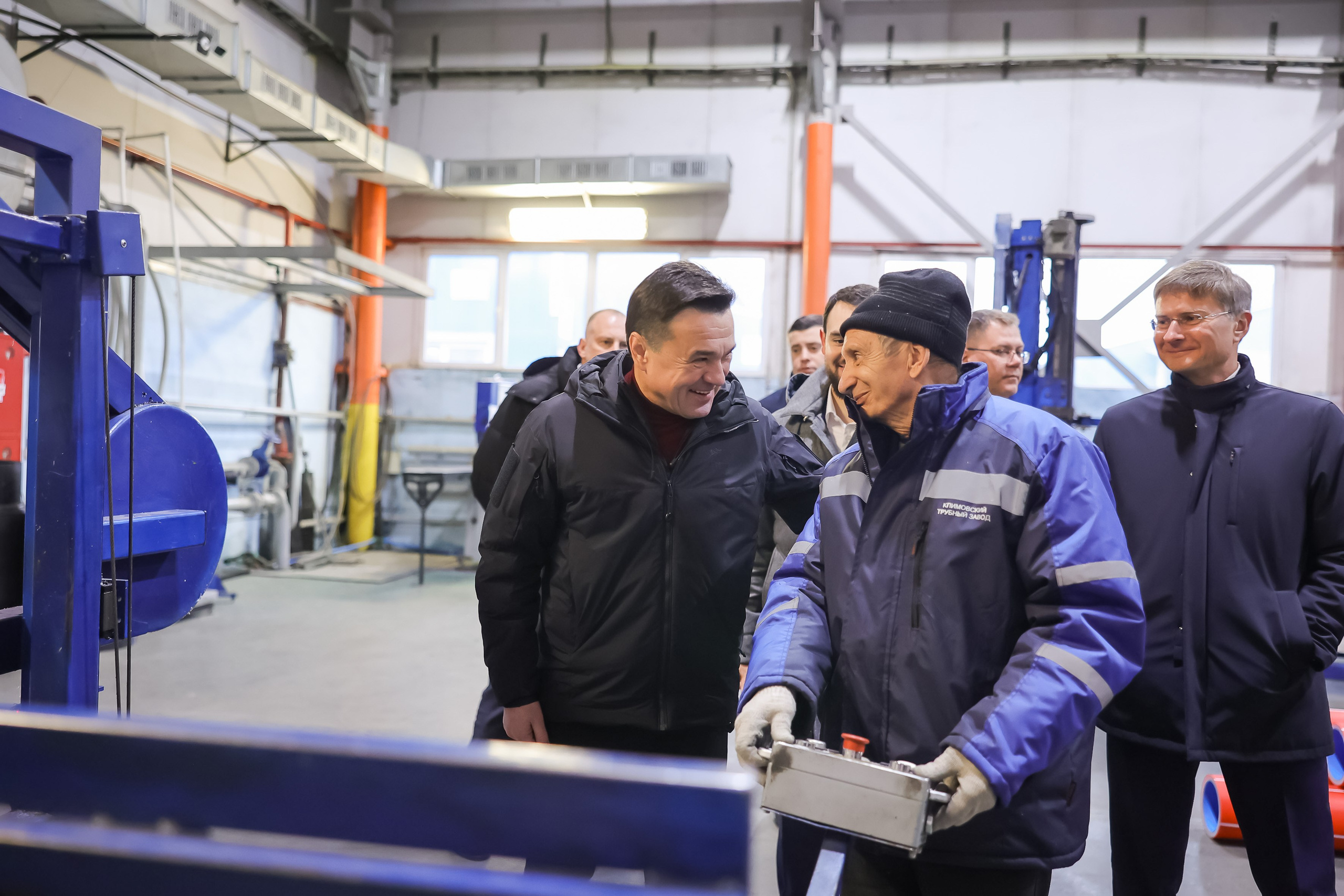 Губернатор Московской области Андрей Воробьев посетил Климовский трубный. Моя фотография