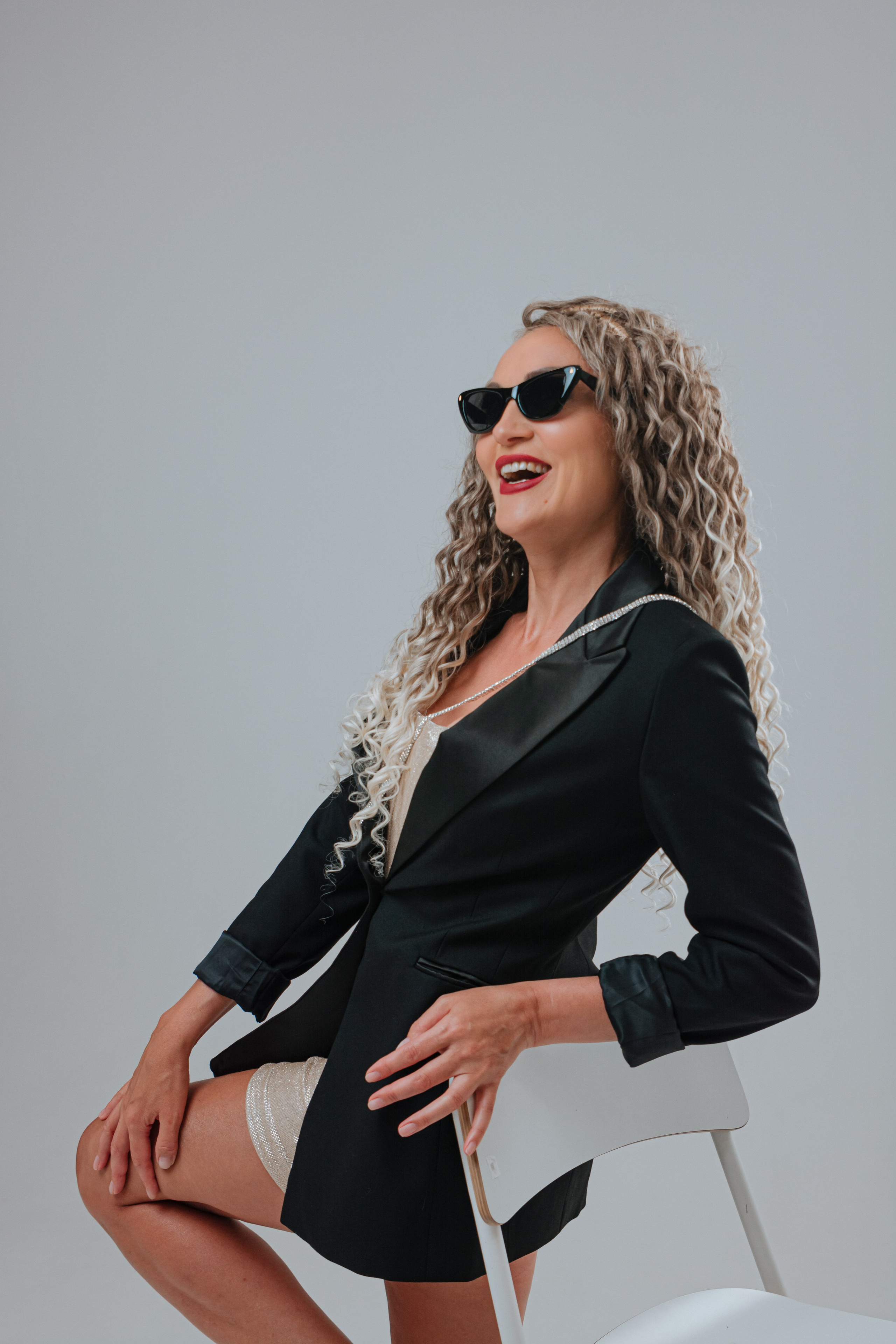 Фотосессия Superwoman Натальи и Светланы для афишы. Портретный фотограф в Санкт-Петербурге Дмитриева Наталия