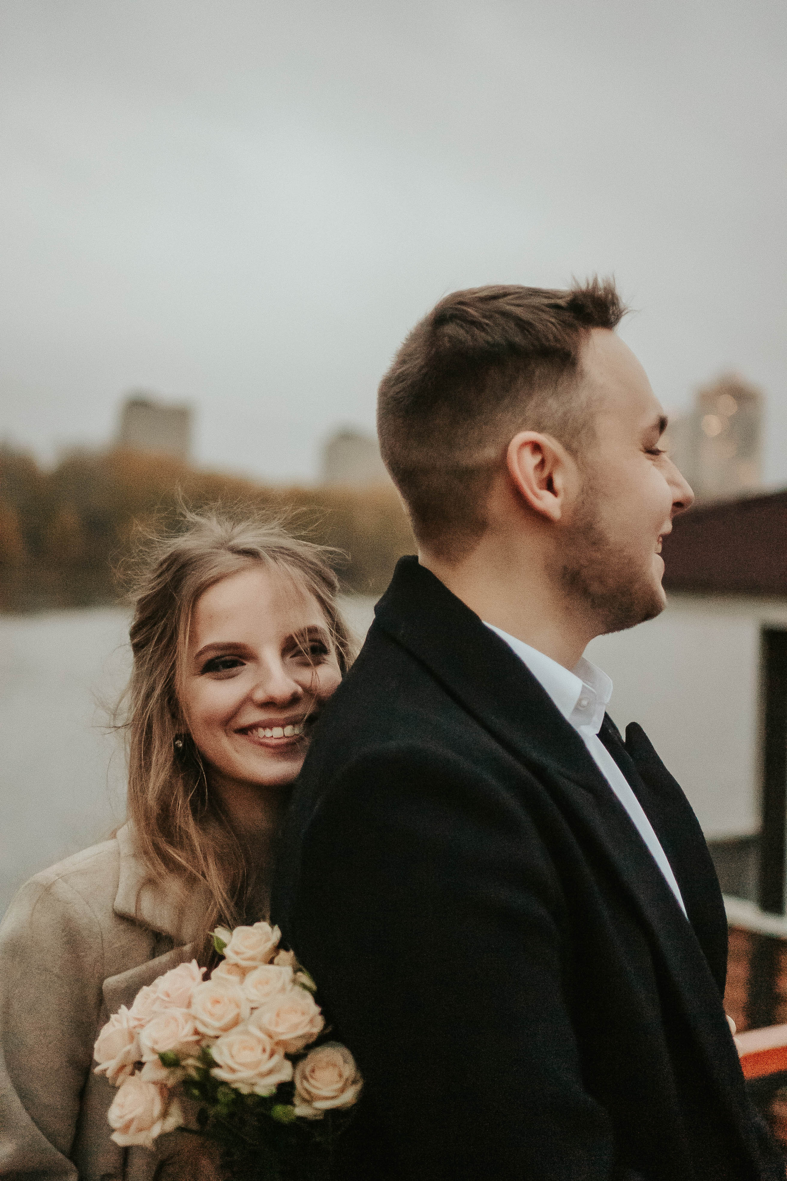 Осенью быстро темнеет