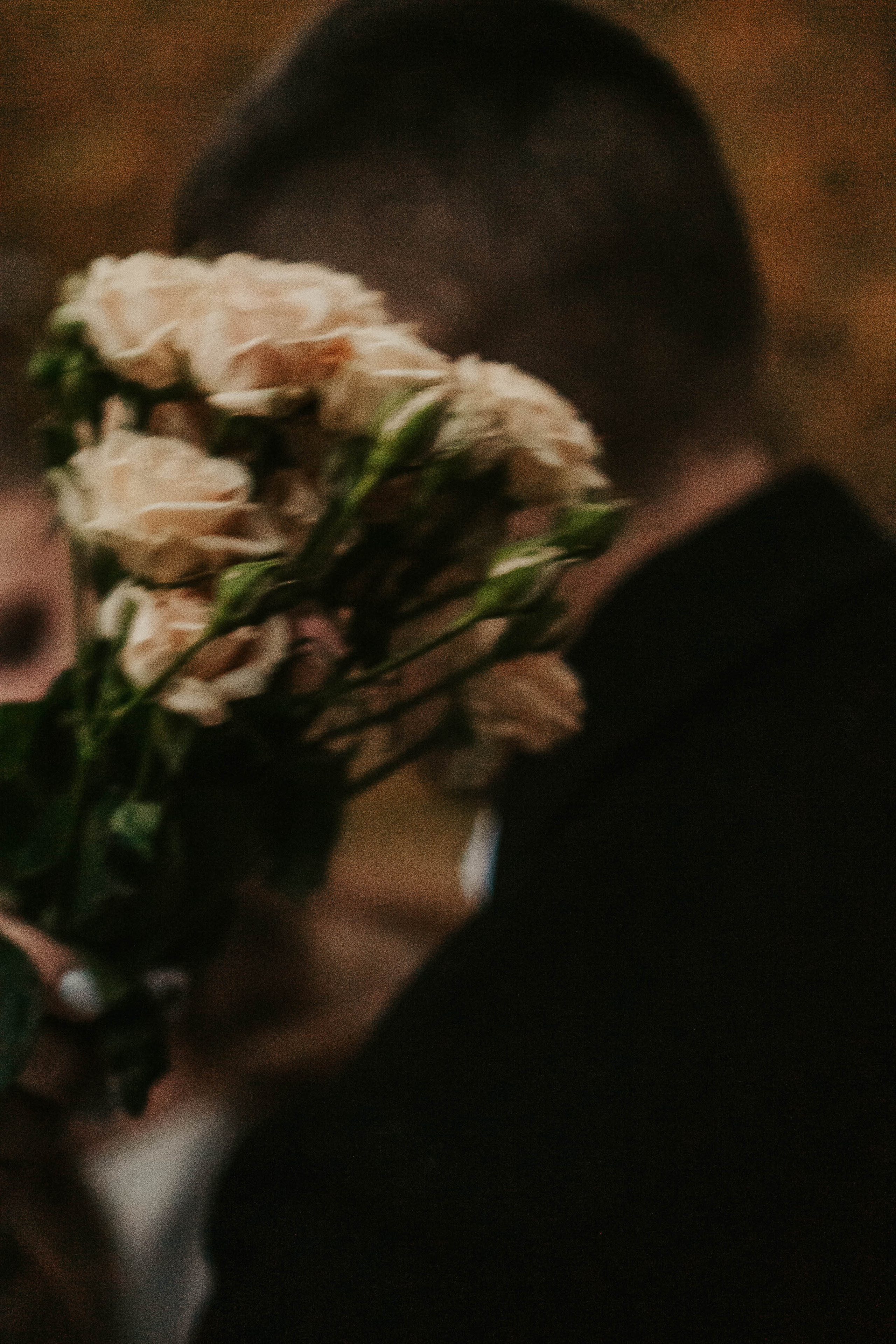 Осенью быстро темнеет