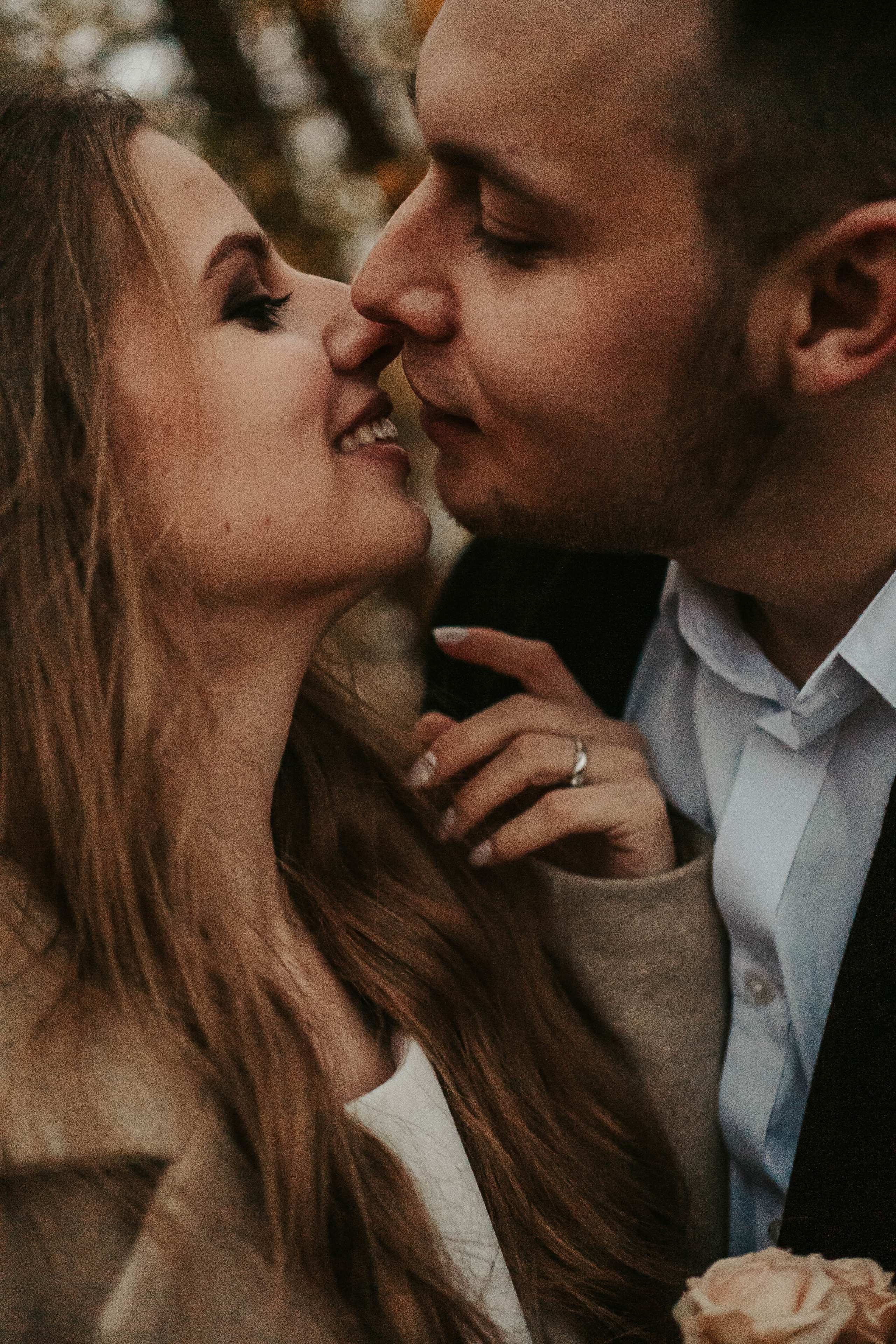 Осенью быстро темнеет