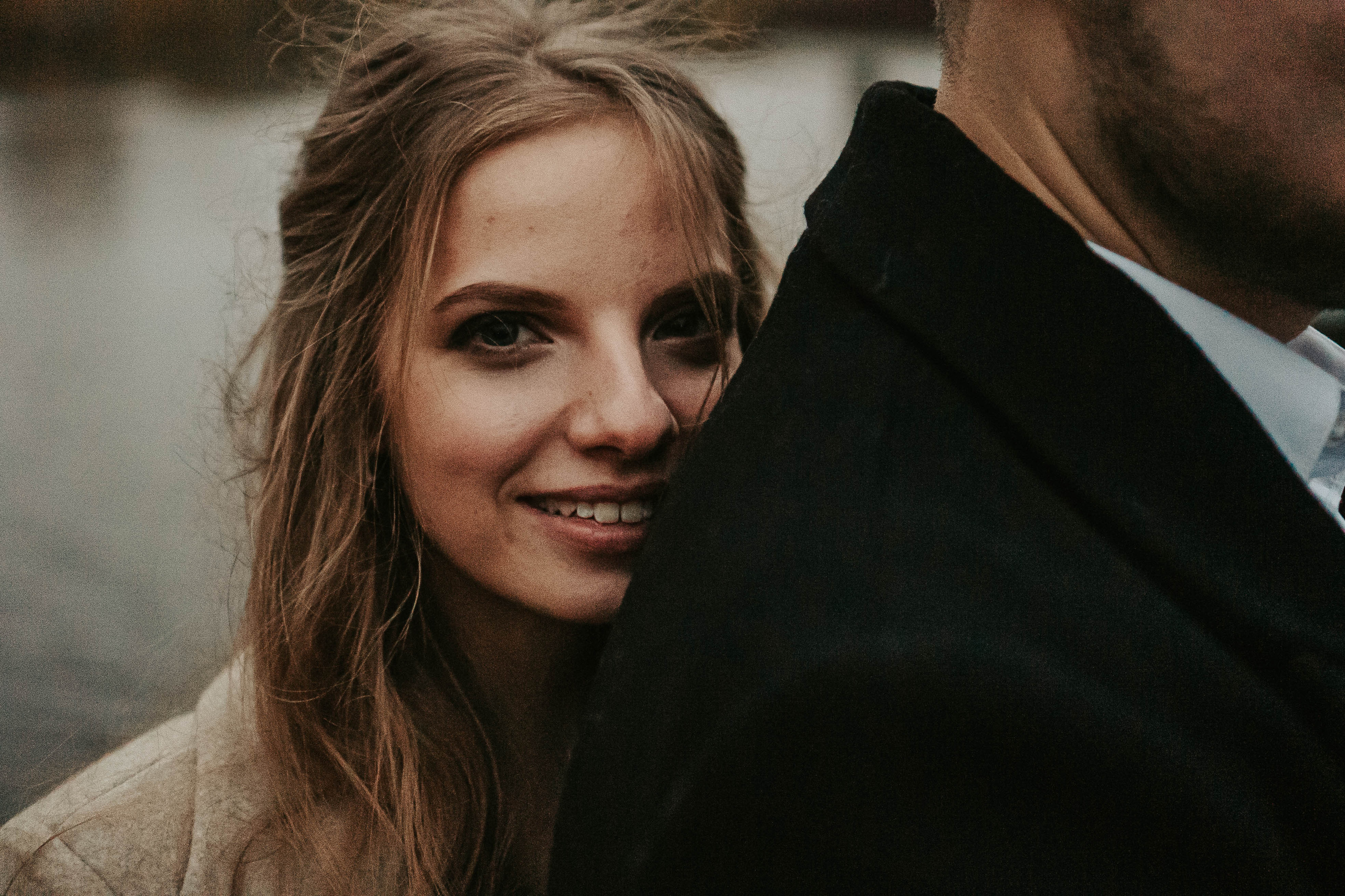 Осенью быстро темнеет