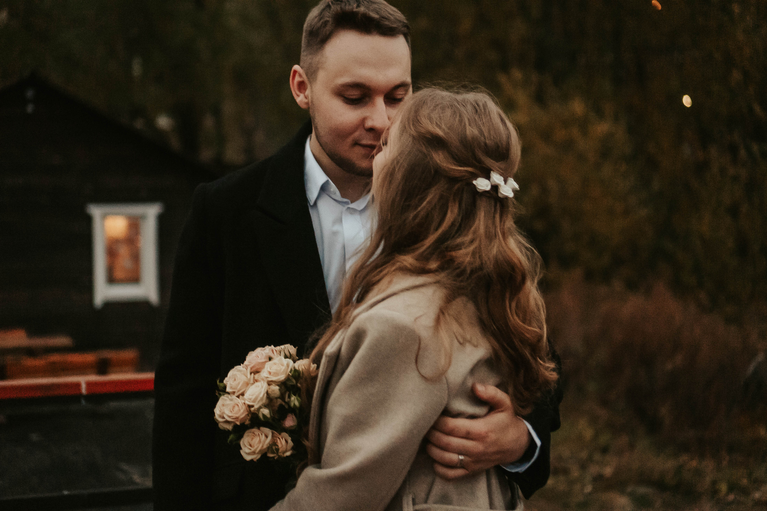 Осенью быстро темнеет