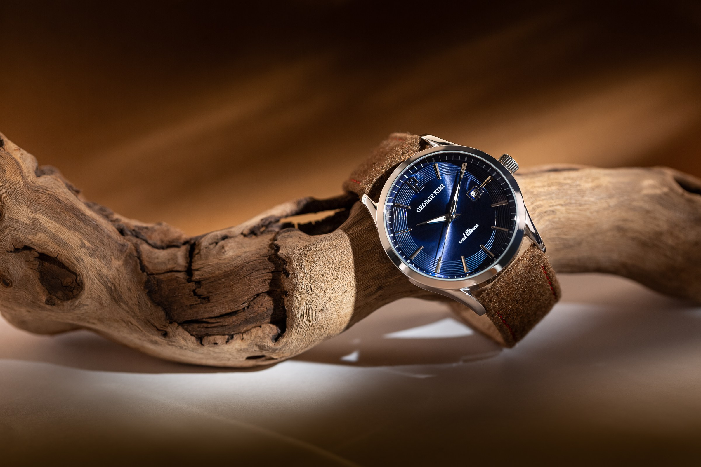 Рекламный, предметный, репортажный, семейный фотограф и художник в Москве