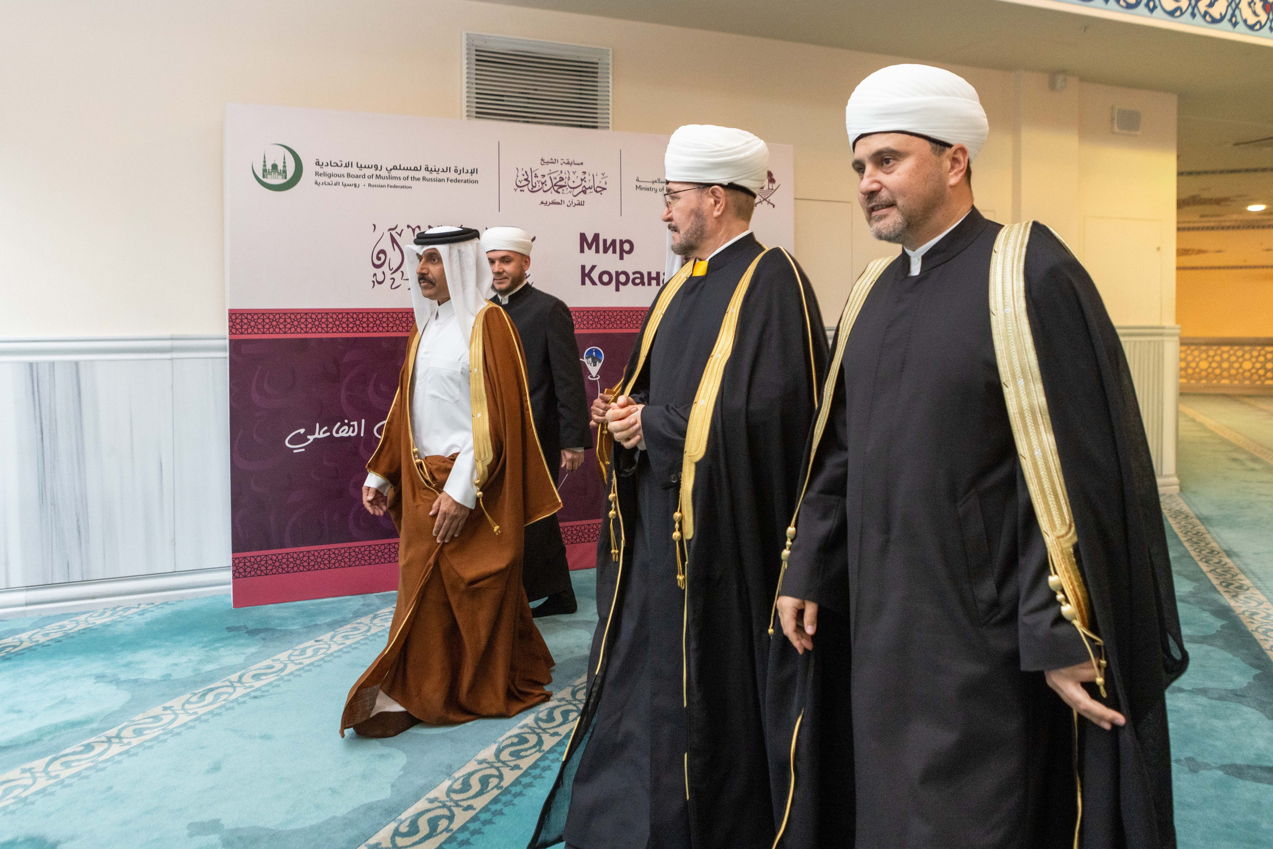 Открытие выставки Мир Корана. Рекламный, предметный, репортажный, семейный фотограф и художник в Москве
