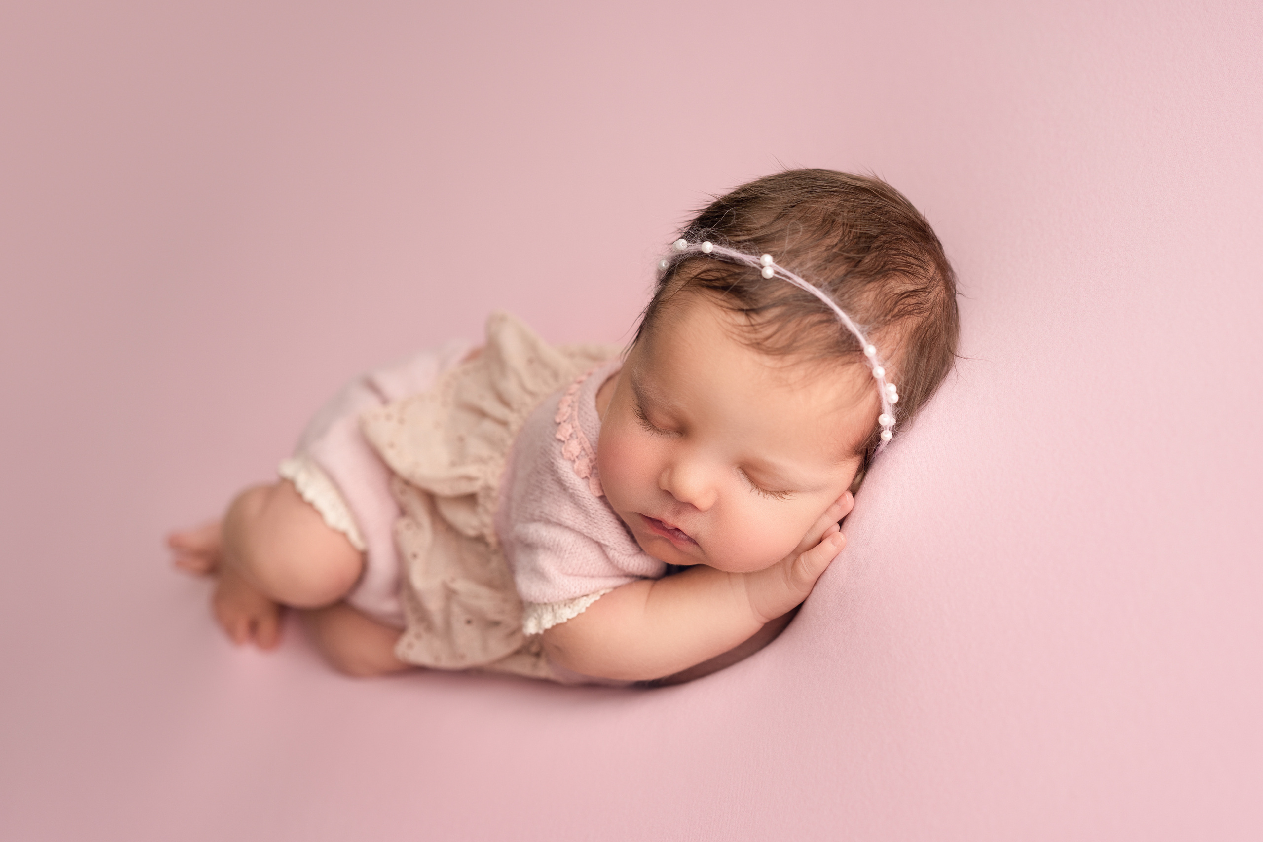 Кира. Фотограф новорождённых малышей в Уфе