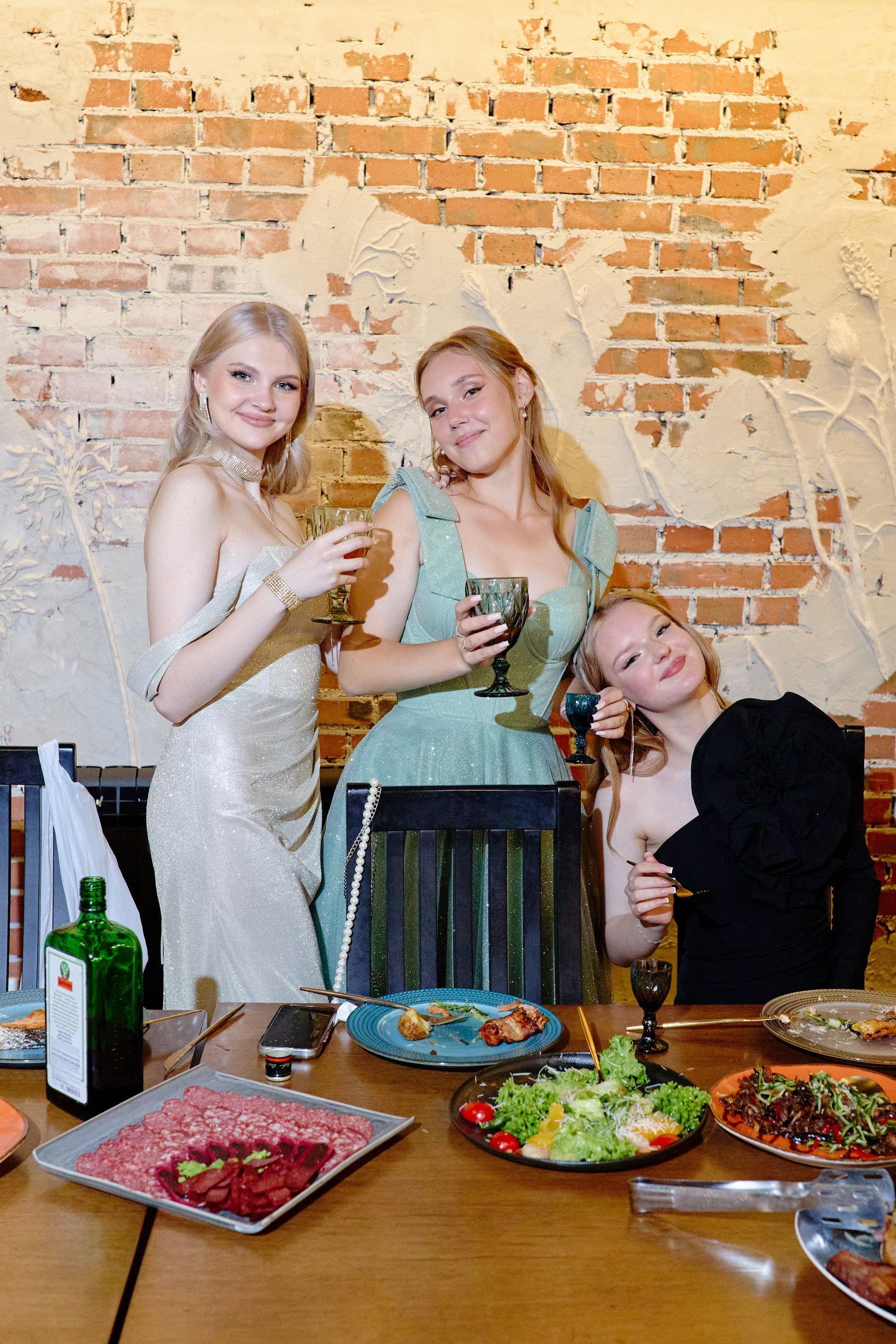 Выпускной 35 Сош. Фотограф Выпускные альбомы Таганрог Сергей Коробченко