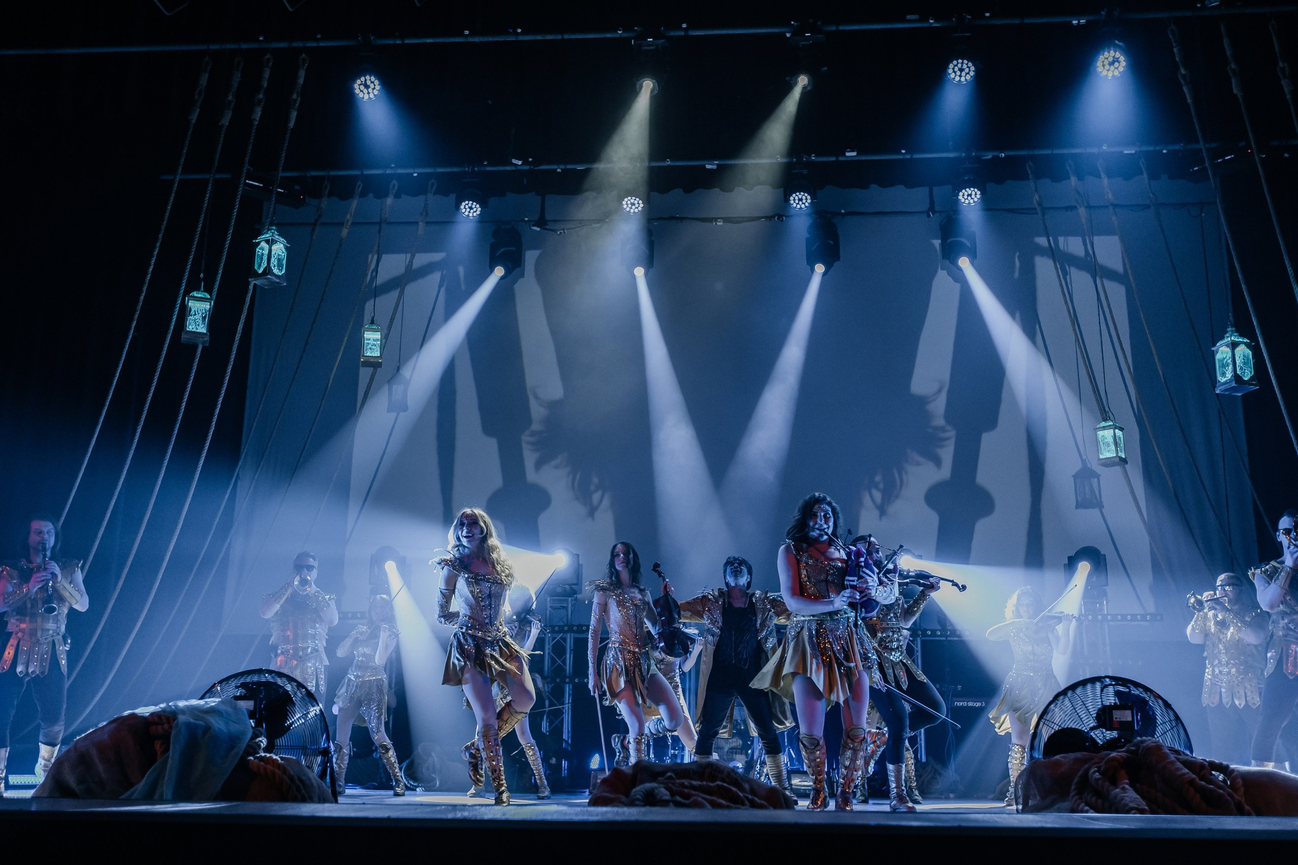 Первый в мире танцующий оркестр«Concord Orchestra». Обо мне