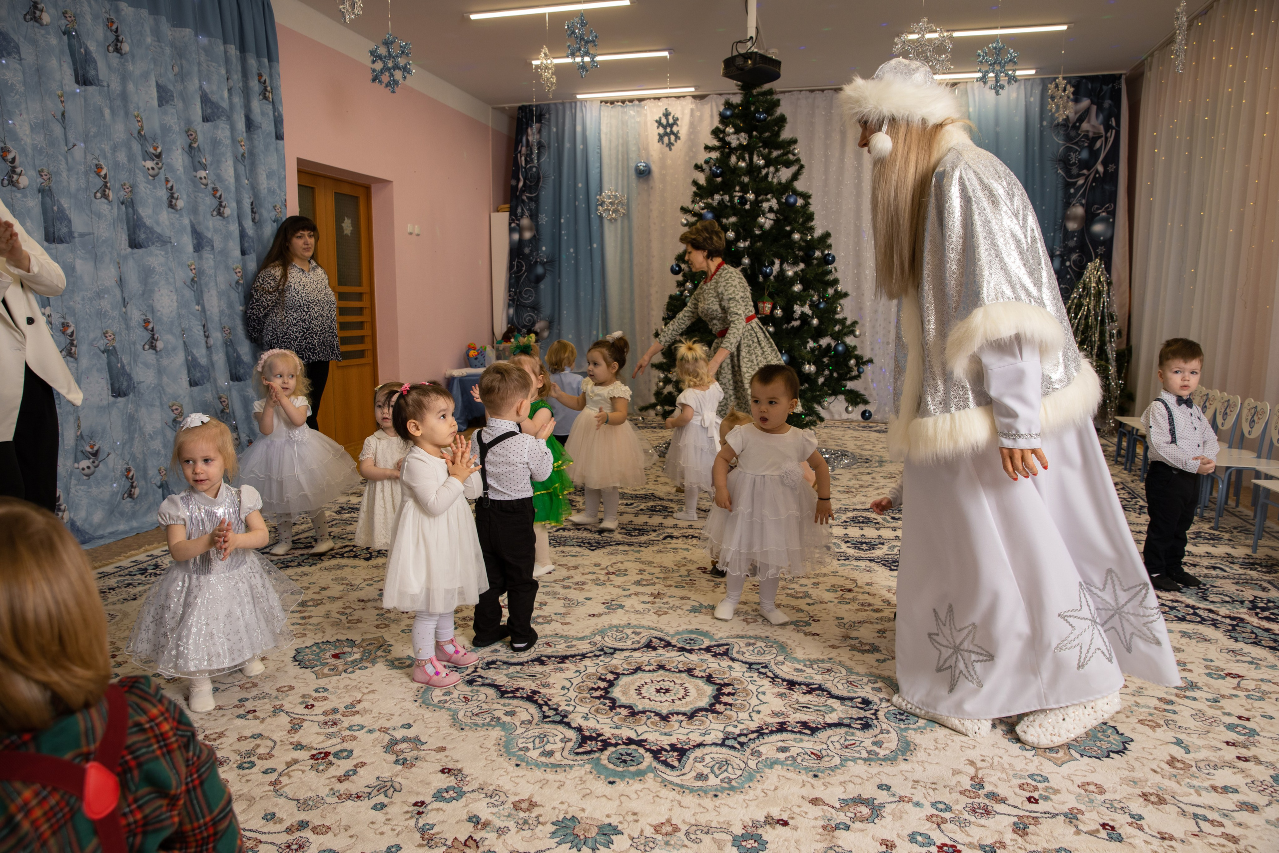 Новогодний утренник Успех. Фотограф в Железнодорожном и Балашихе