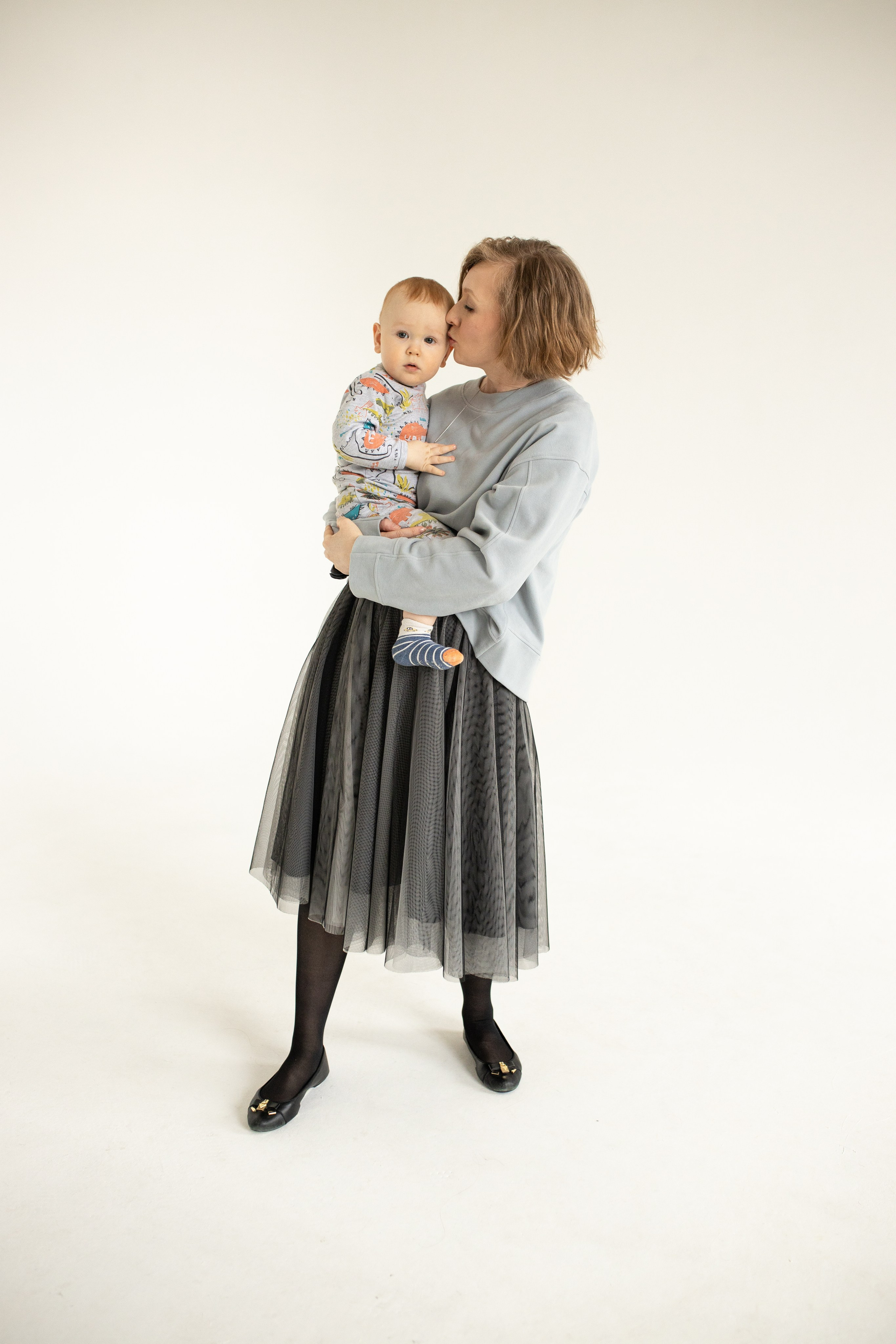 Семейная фотосессия на циклораме с естественным светом. Фотограф в Железнодорожном и Балашихе