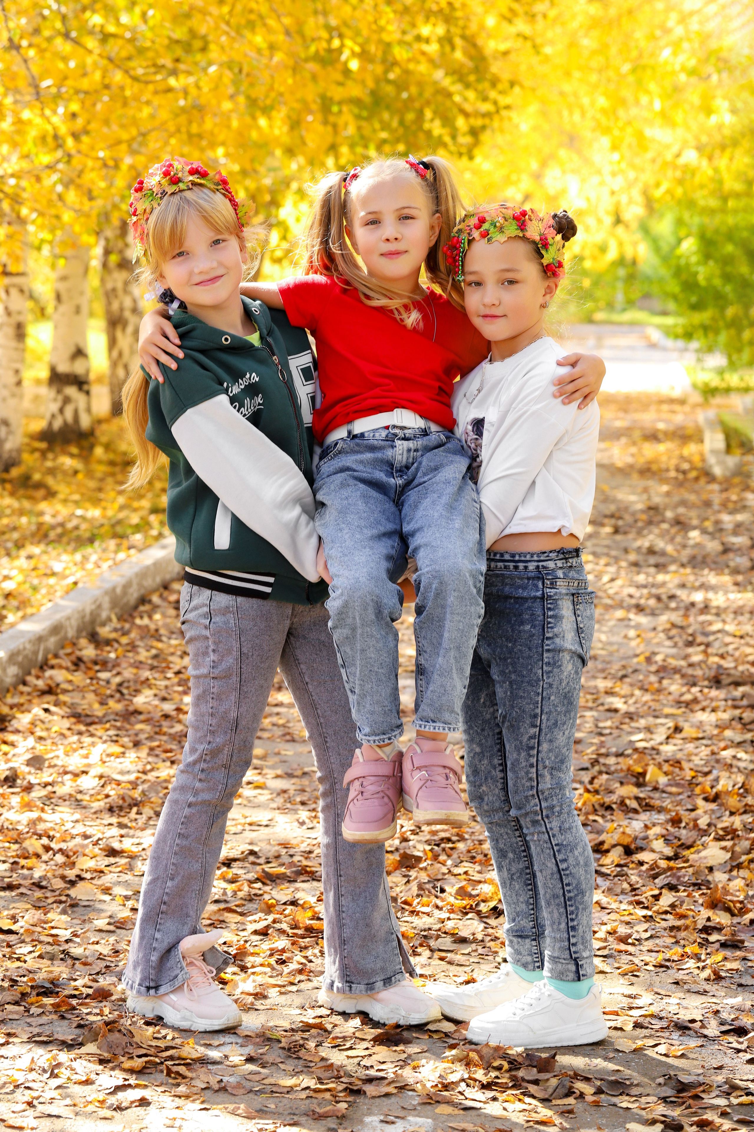 Заказать выпускной альбом или школьную фотосессию в Улан-удэ и Кабанском районе: цена, образцы, отзывы. БумальБум Выпускные альбомы