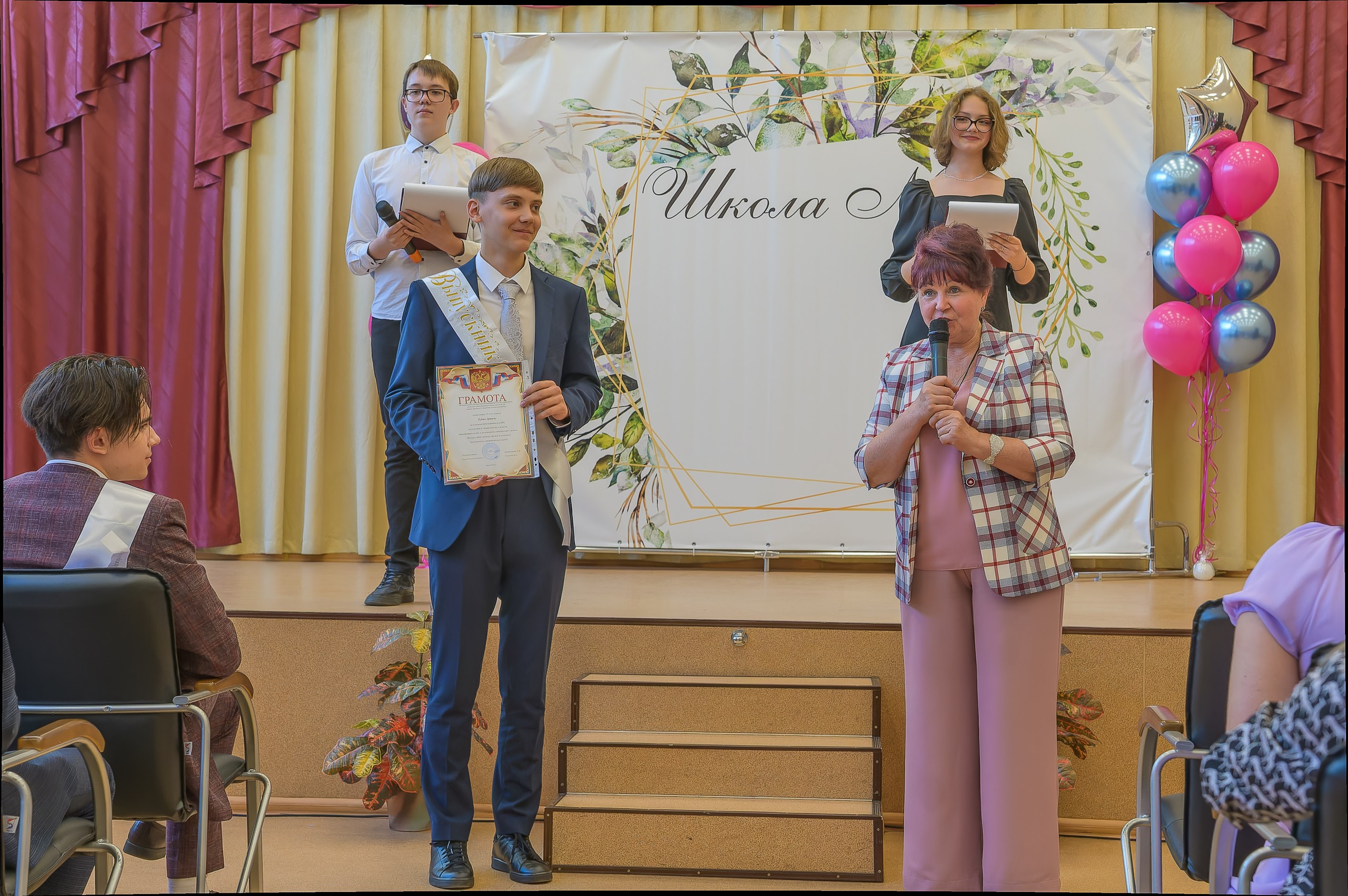 Выпускной МБОУ «СОШ № 34». Фотограф в Кемерово Владислав Шульц