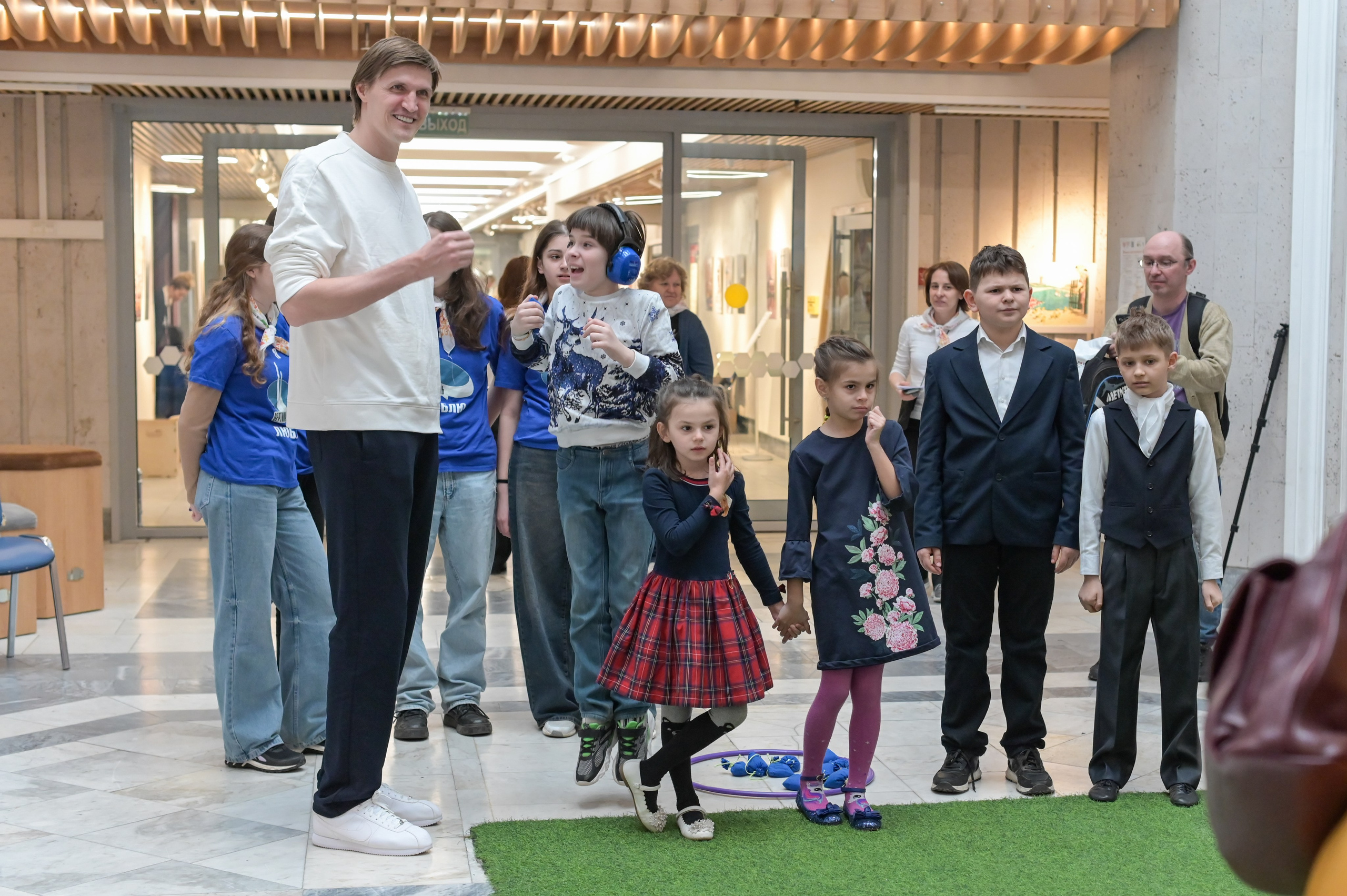 «Люди как люди» РДГБ 2024 г. Семейный и репортажный фотограф в Москве Анастасия Трубкина