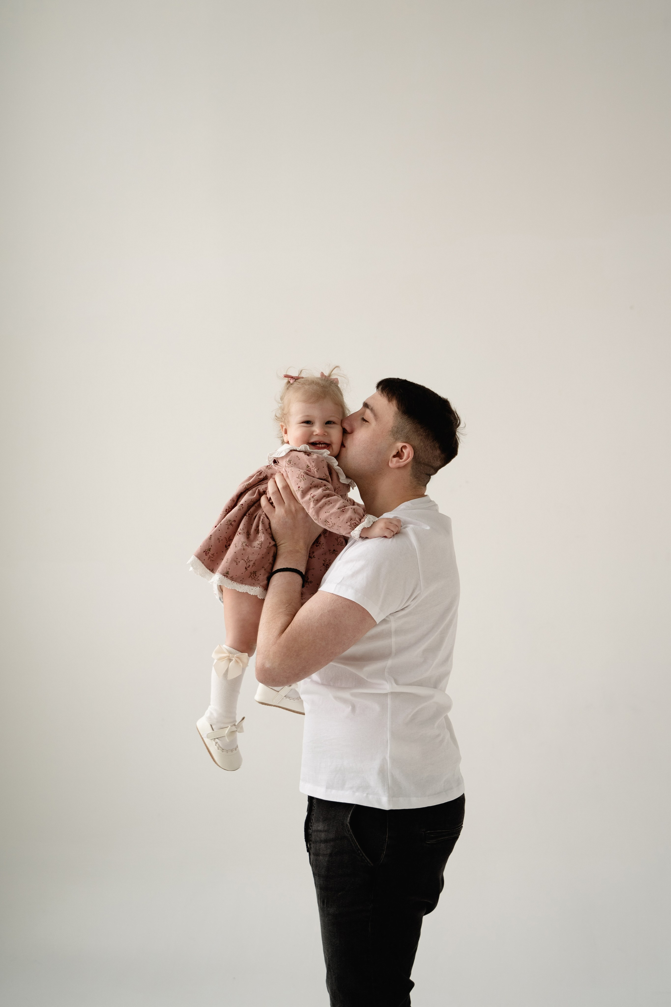 Наталия, Артем и Ева. Свадебный и семейный фотограф в Пскове и Острове Света Суворова