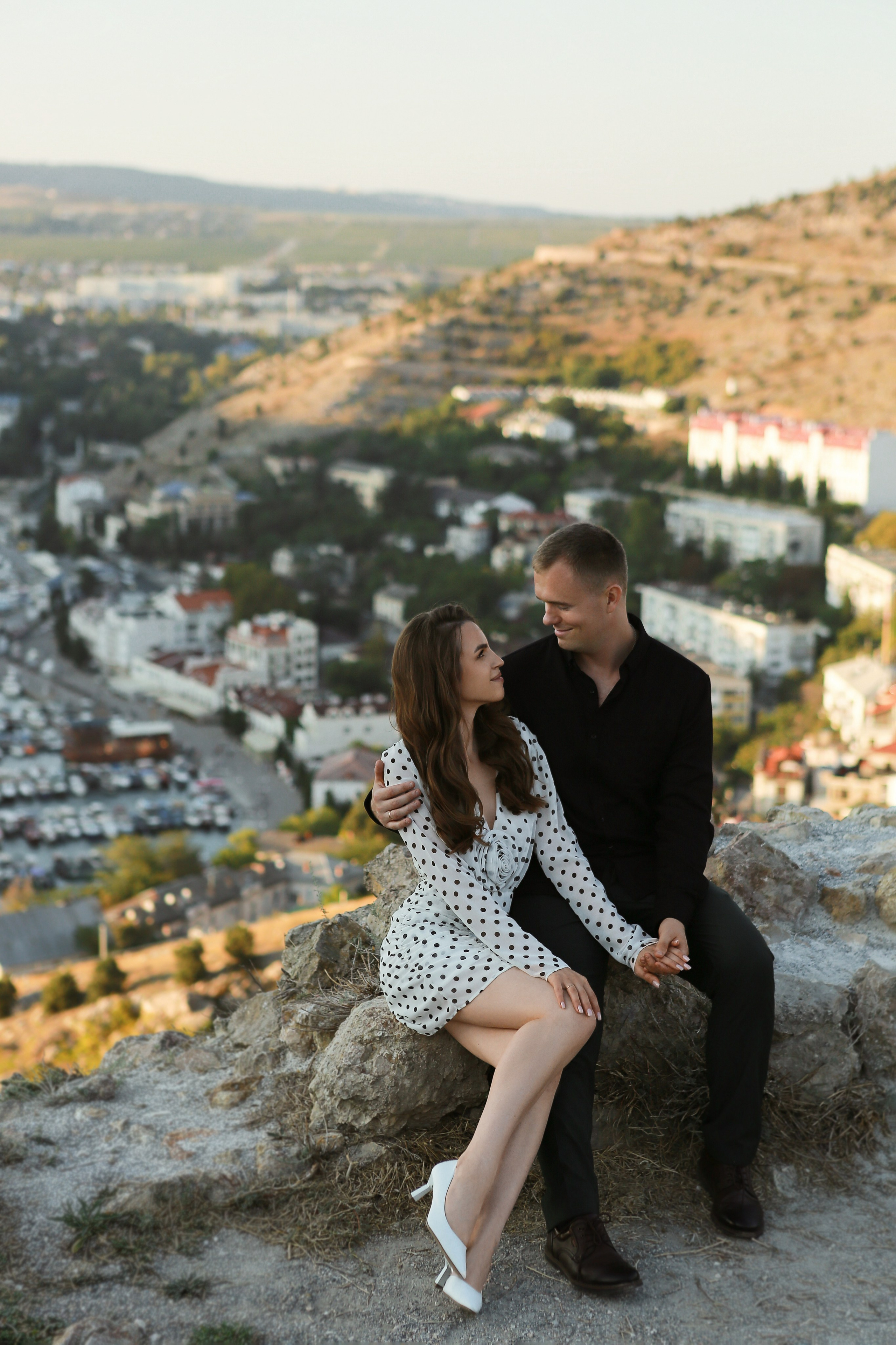 Парная фотосессия в Севастополе у моря и на винодельне. Фотограф в Краснодаре и в Евпатории Дарья Белоущенко