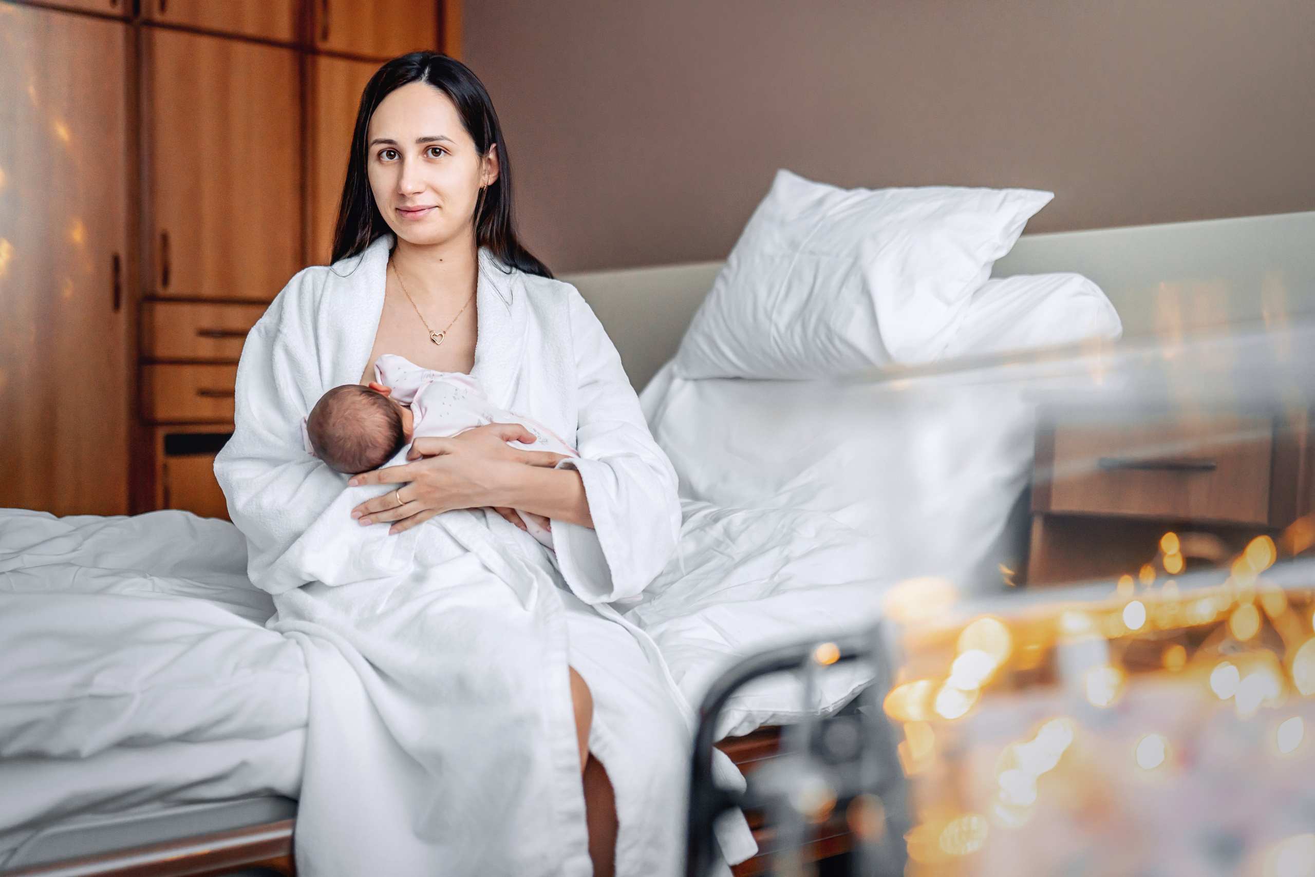 Выписка из роддома Лапино. Фотограф на выписку из роддома Москва. Фотограф \ Видеограф на Крещение, Венчание Москва| Семейные съемки