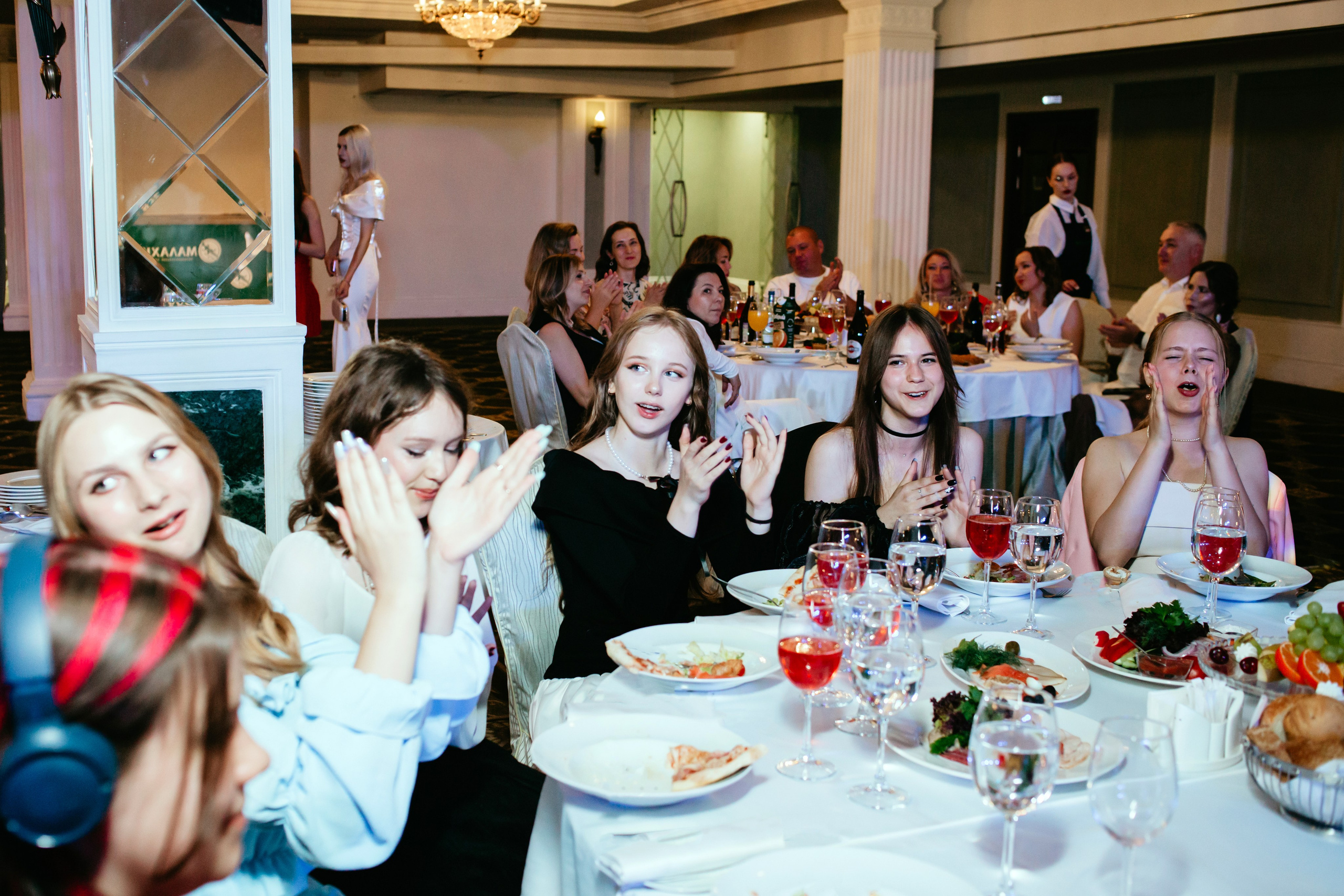 Выпускной 2025 (9класс) 124 школа. Фотограф в Челябинске Ополихина Анна