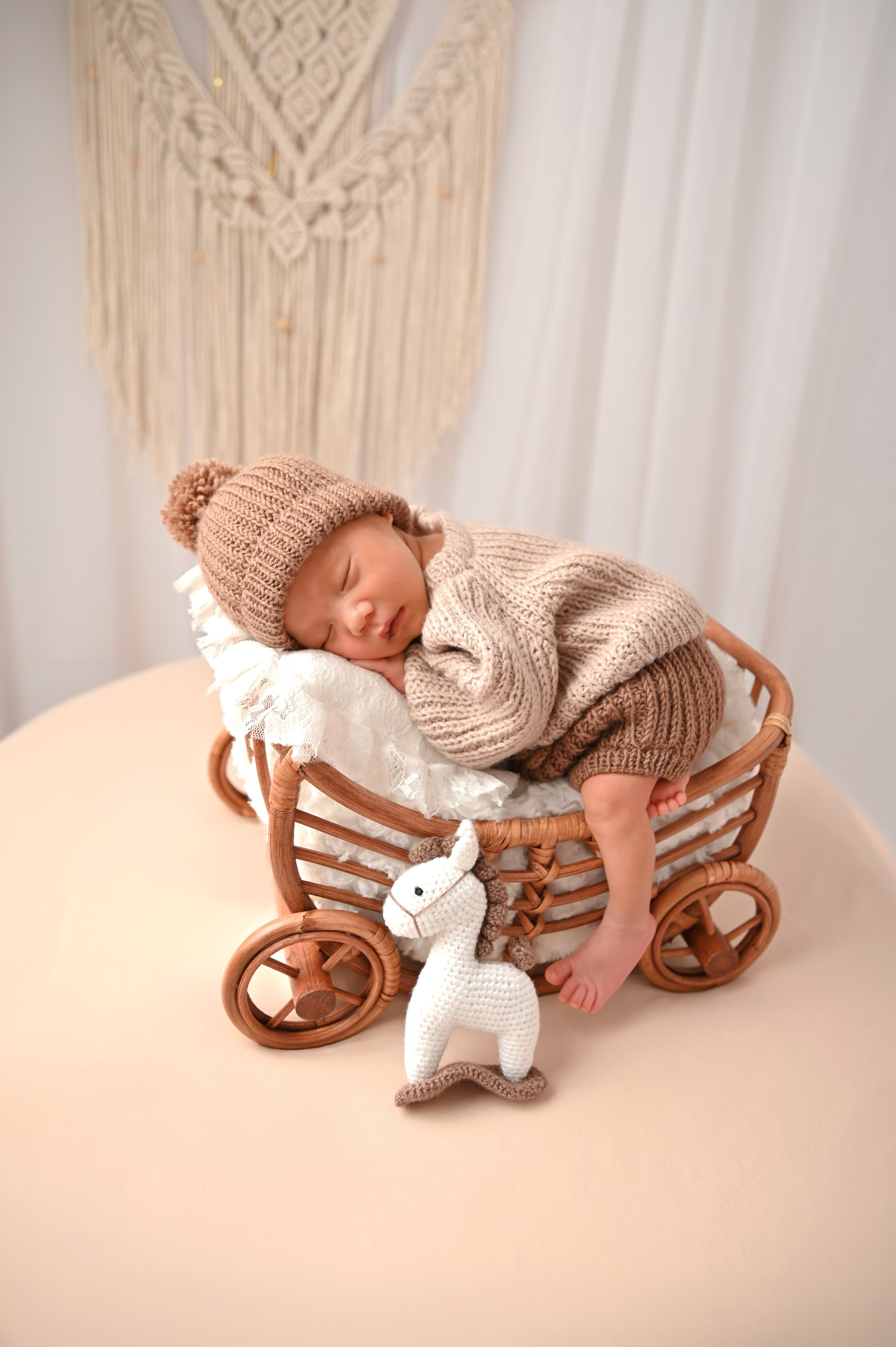 Жан ньюборн 23 дня. Фотограф Новорожденных и семейный Элла Огай г. Сатпаев