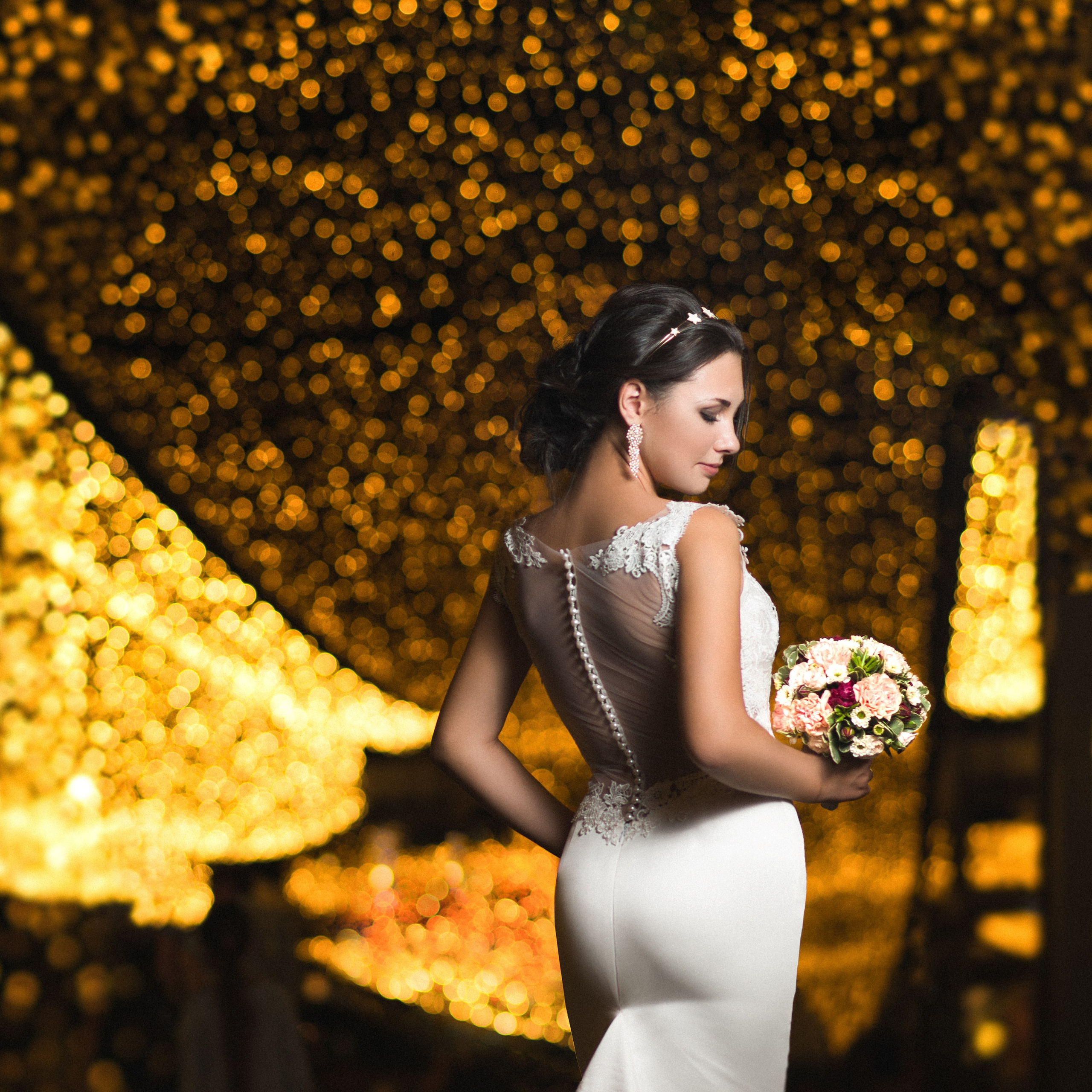 Свадебная Фотосессия в г. казани | Фотограф на Свадьбу в г. Казани Фотограф Садег Азарми тел. +79172288430 ✔ Сборы невесты и жениха✔ Утро невесты (детали, эмоции, подготовка)✔ Репортажная съёмка ЗАГСа и выездной регистрации✔ Свадебная прогулка✔ Фотосъёмка банкета и вечеринки✔ Креативные и тематические свадьбы✔ Свадьба на природе (лайфстайл)✔ Девичники и мальчишники