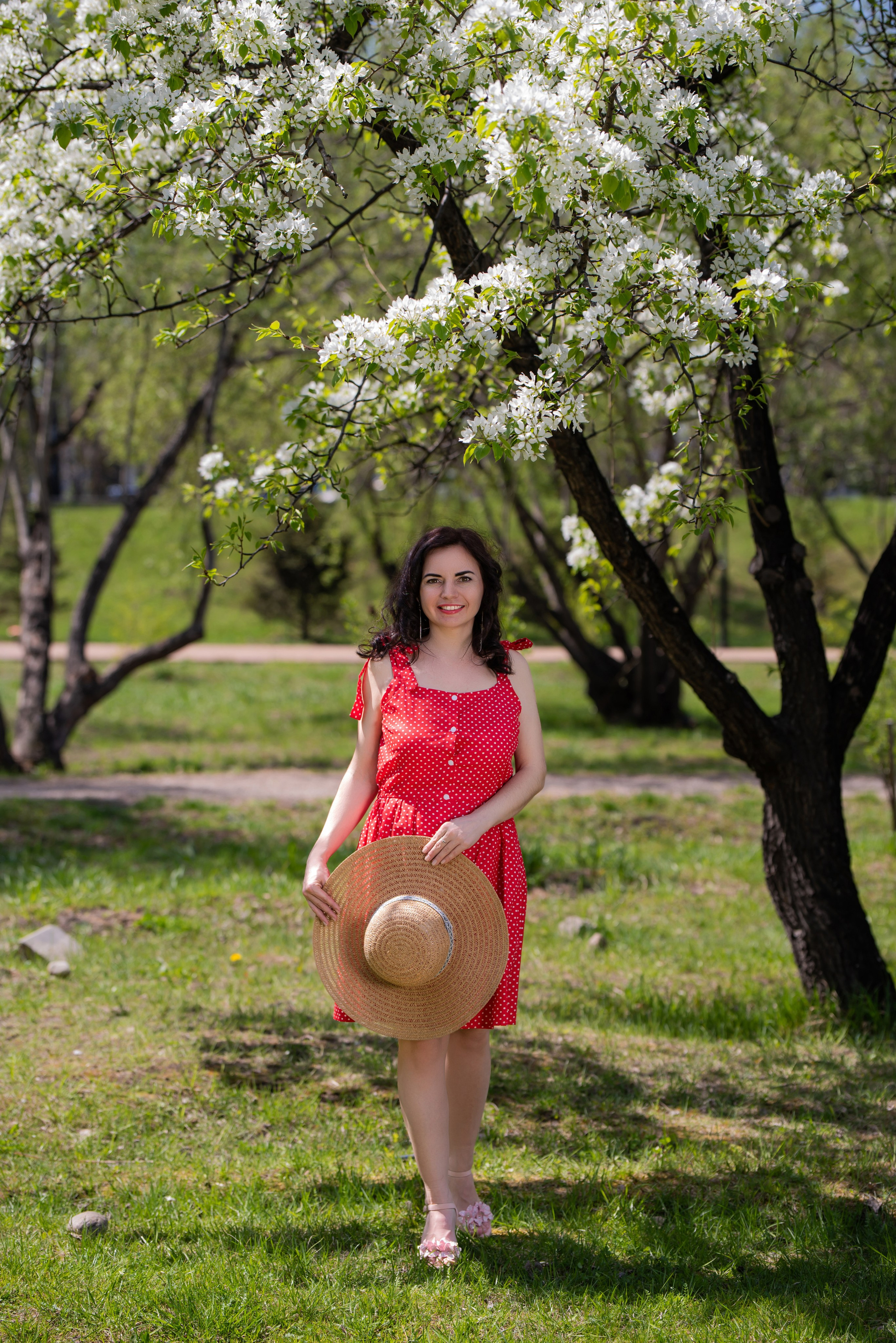 Фэмилилук платье красное в горошек. Ольга Ли свадебный семейный фотограф Иркутск