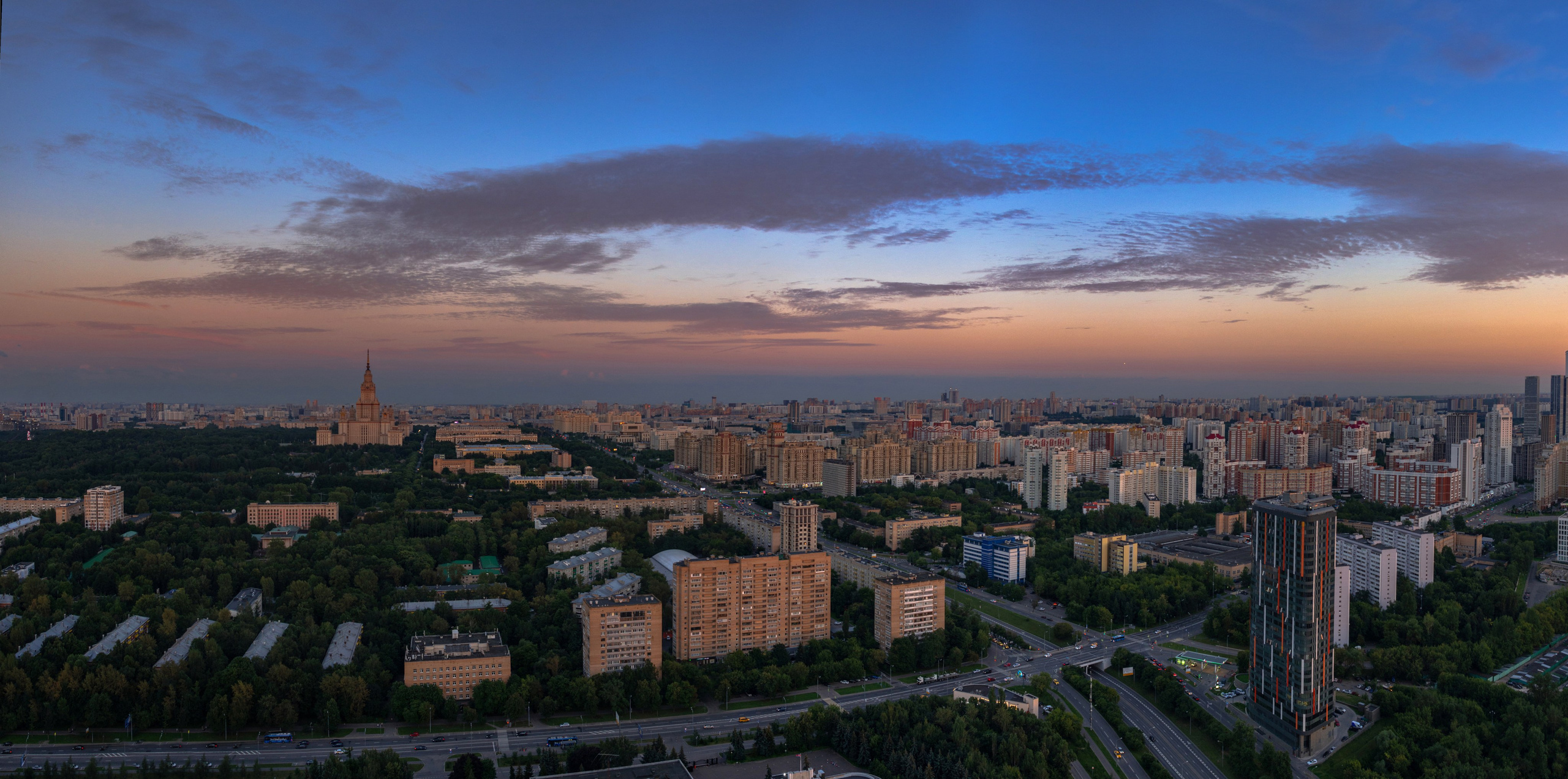 Просто на крышу. Фотограф Лара Кучина