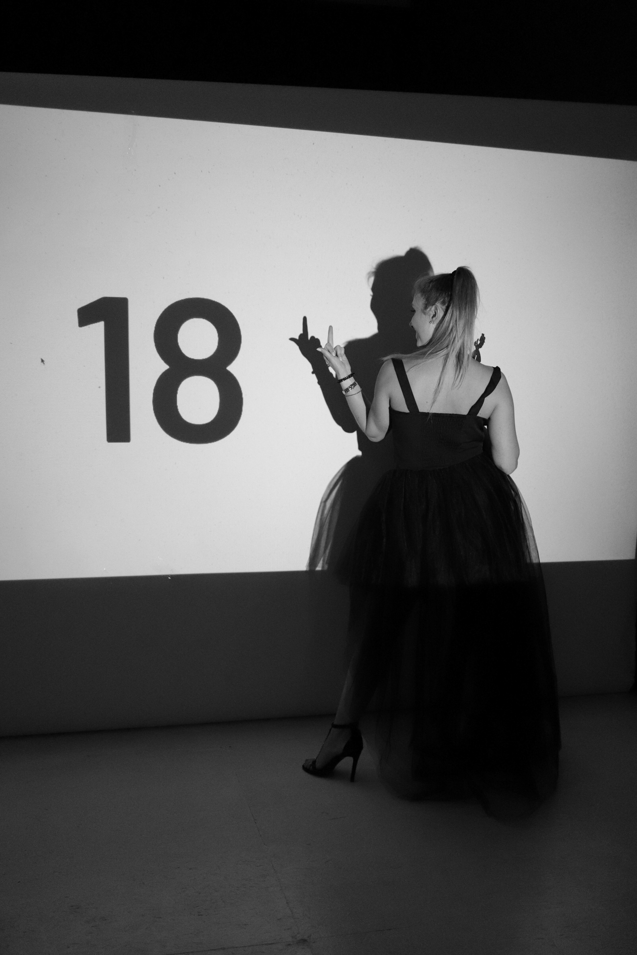 Оля happy birthday. Собирайте моменты, а не вещи