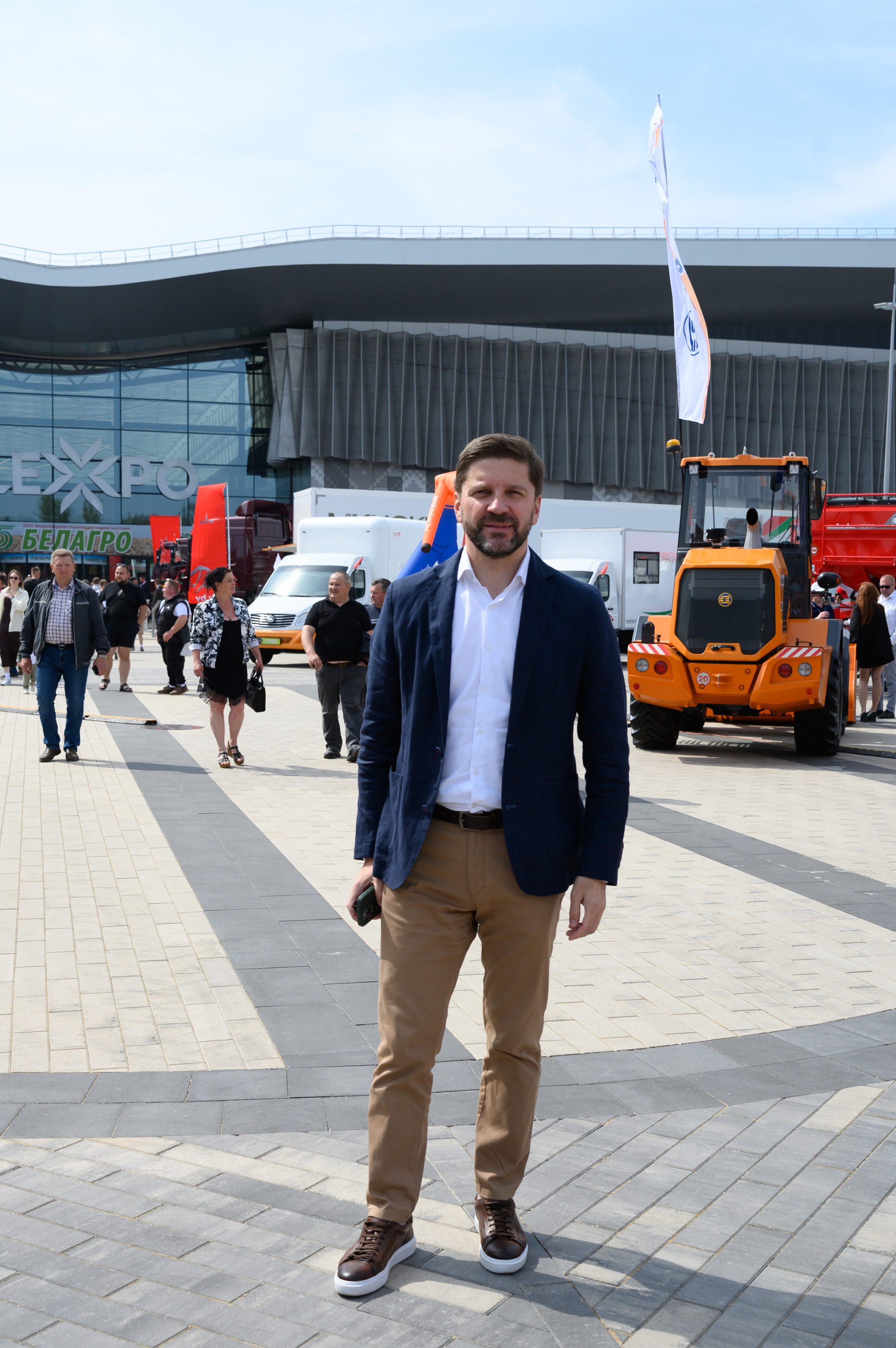 Агровыставка. Фотоуслуги, услуги фотографа, фотографирование важных событий