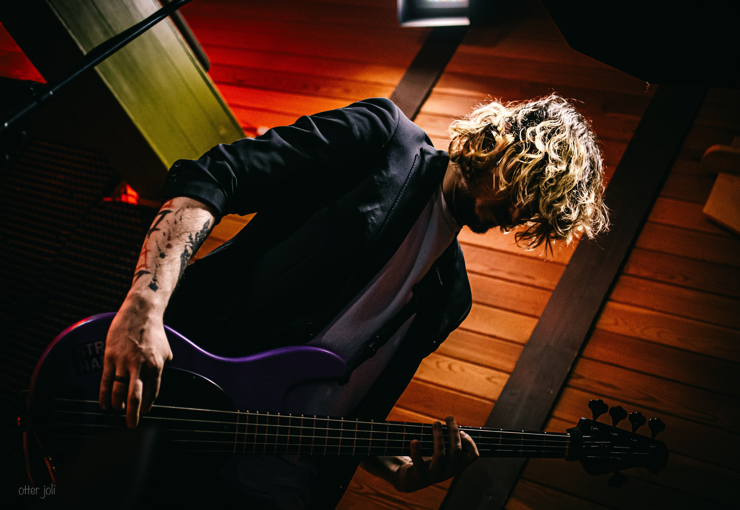 Голова Муэссы | Китайский лётчик Джао Да. Концертный репортёр Валерия Сафина