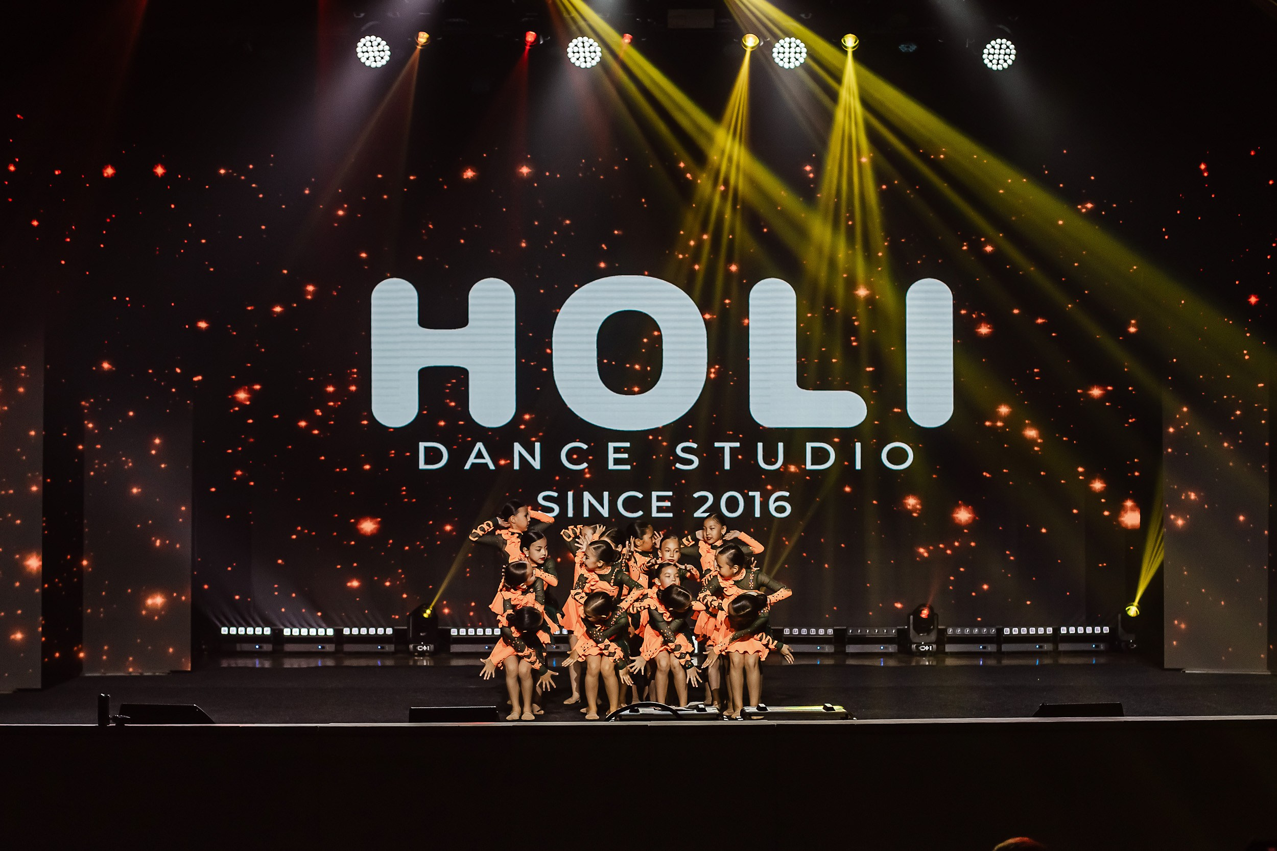 10 лет Holi Fance Studio | Part 1. Кипятком Павлодар