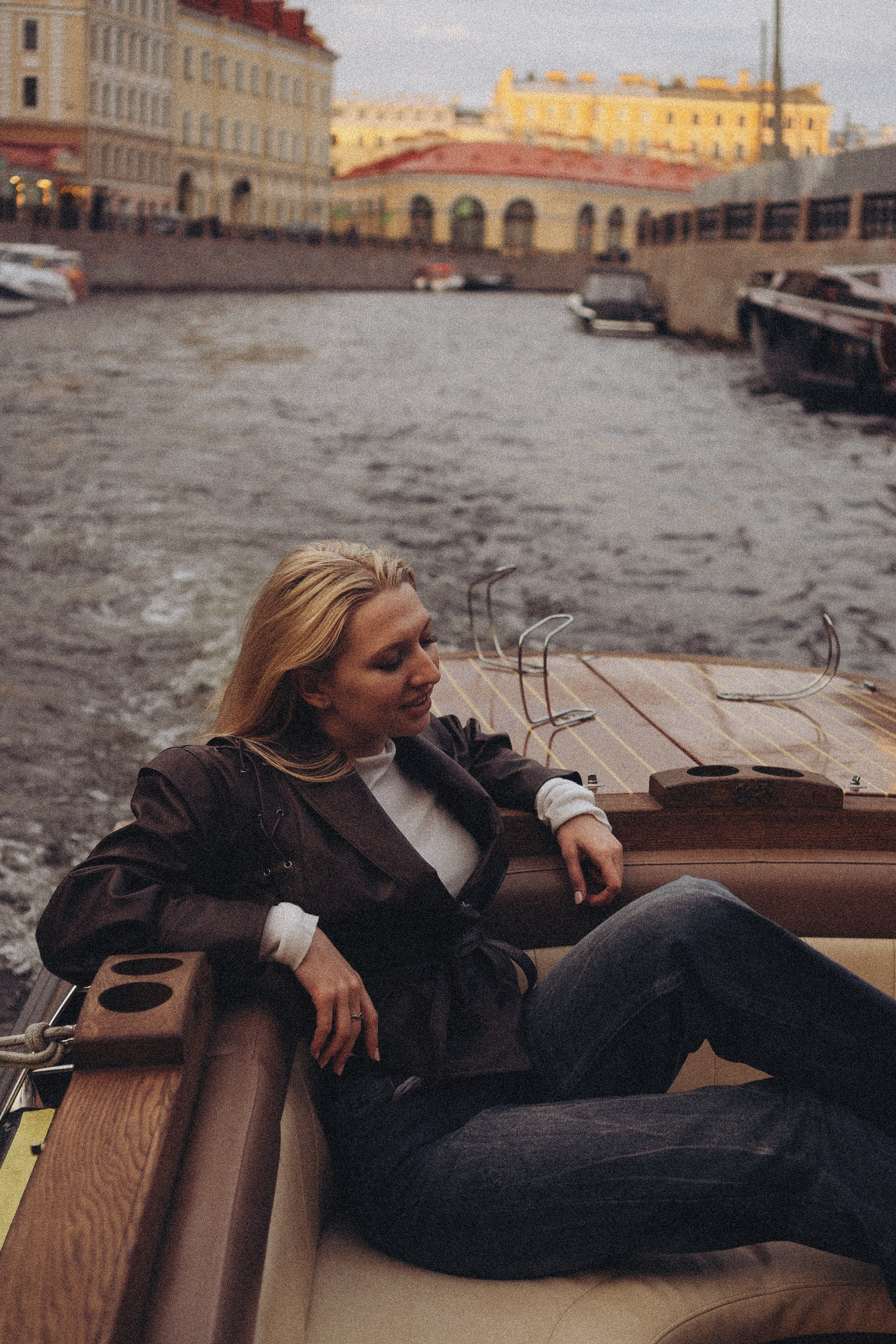 ДЕВУШКИ НА КАТЕРЕ. Профессиональный фотограф, Санкт-Петербург — Виктория Богомолова