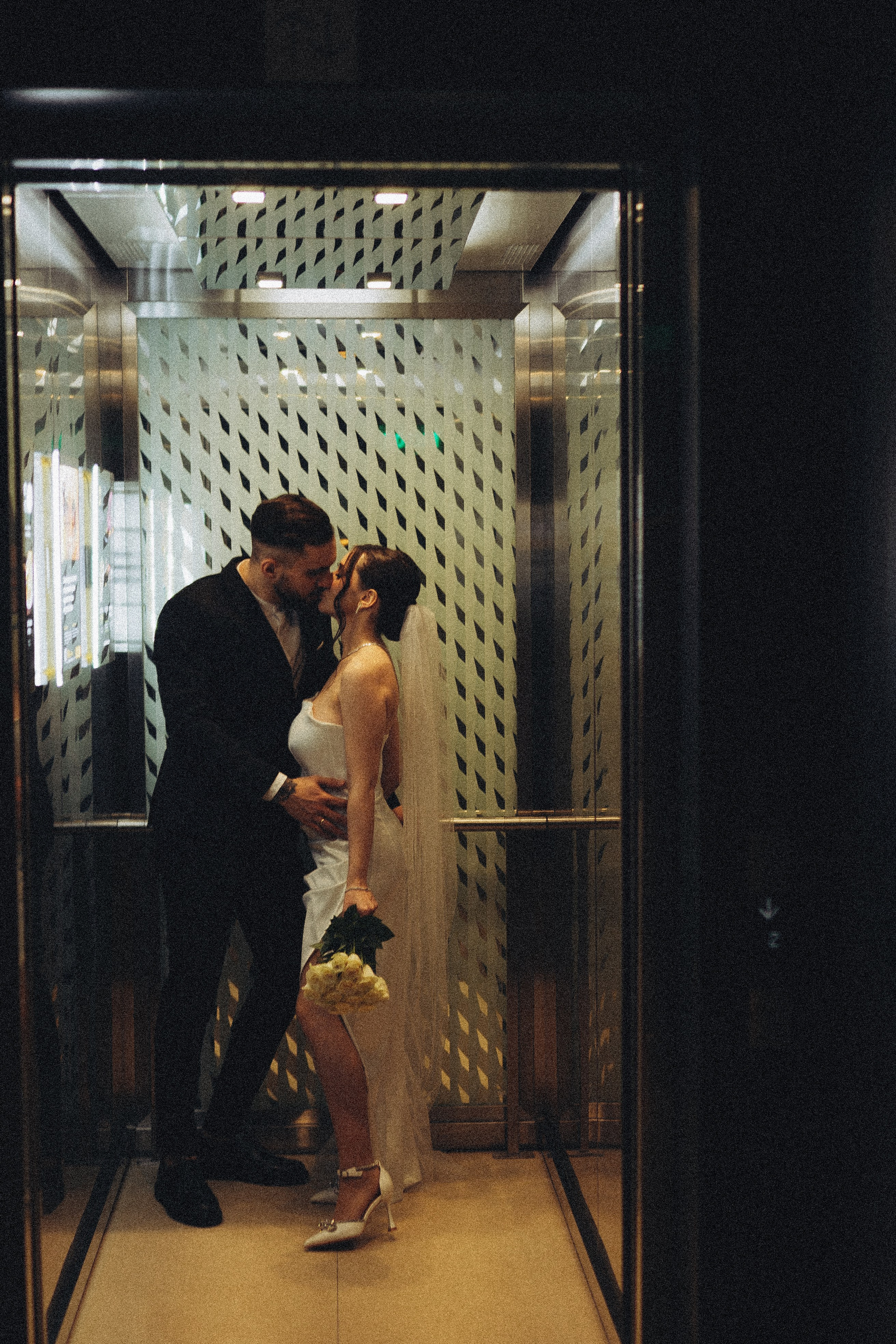 СВАДЕБНАЯ СЬЕМКА СБОРОВ ЖЕНИХА И НЕВЕСТЫ В ОТЕЛЕ И ТАКЖЕ ФОТОСЕССИИЯ В ОТЕЛЕЕ МЕГАПОЛИС БРЯНСК. Профессиональный фотограф, Санкт-Петербург — Виктория Богомолова