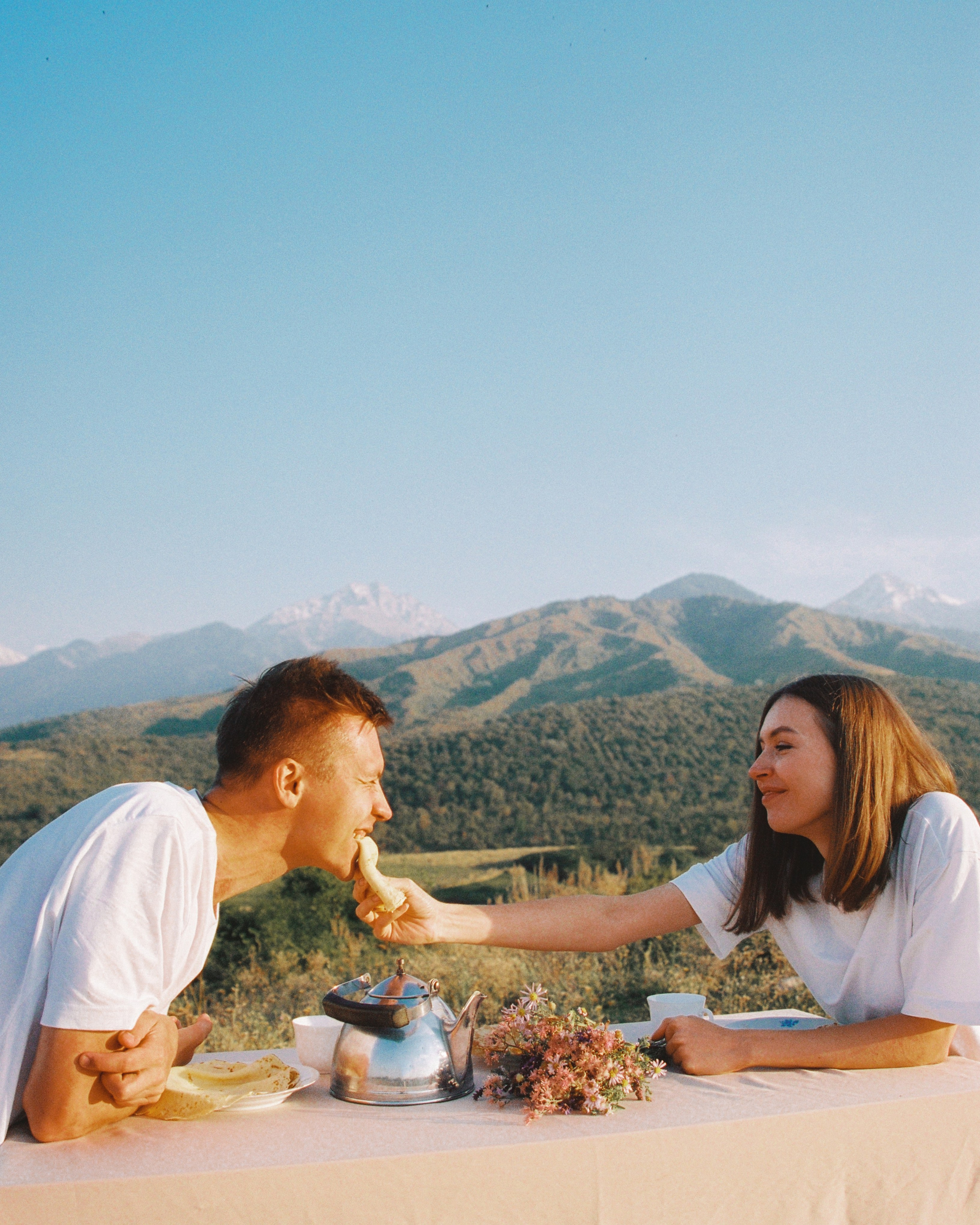 СЕГОДНЯ БУРИ НЕЖНЫ. Главная
