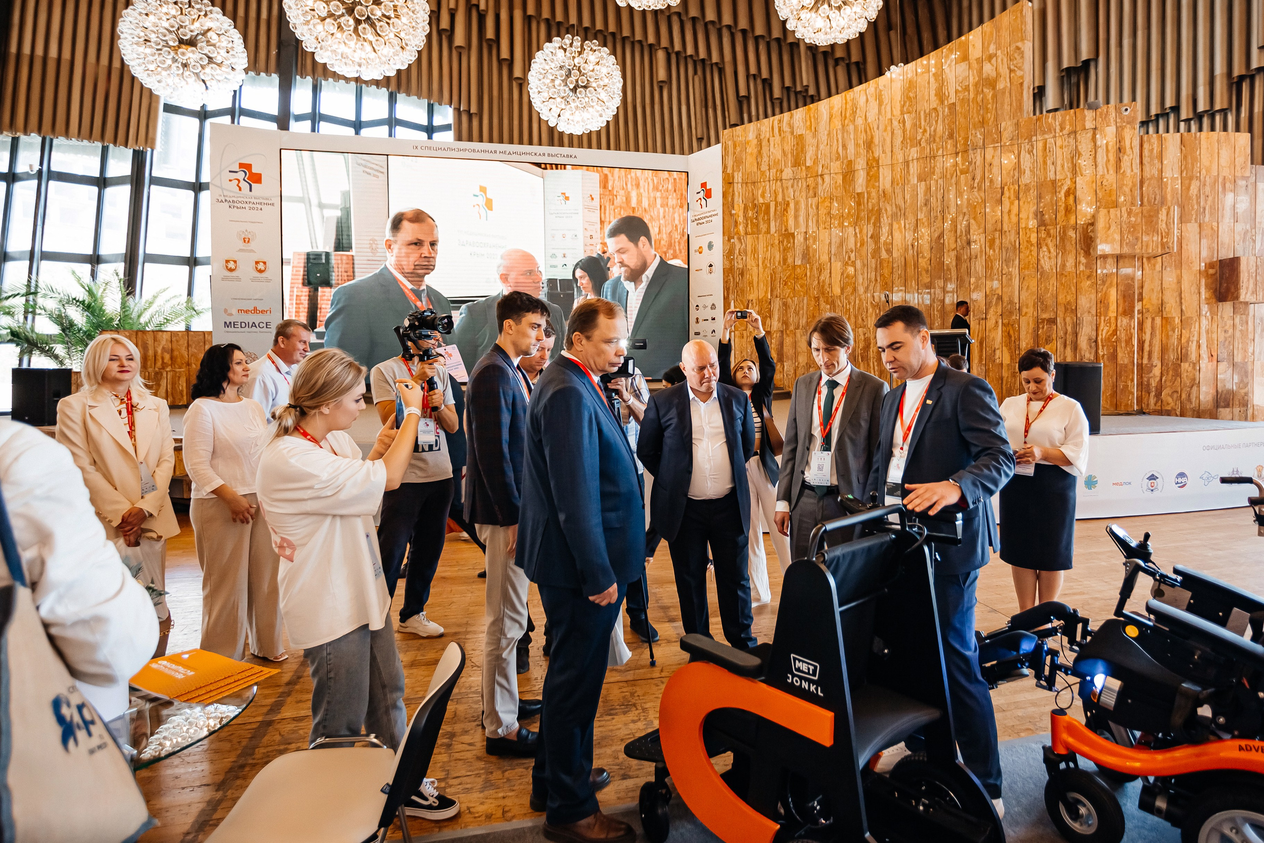 ЭКСПО КРЫМ. IХ Международная специализированная медицинская выставка «Здравоохранение. Крым 2024». Аминов Руслан | Фотограф