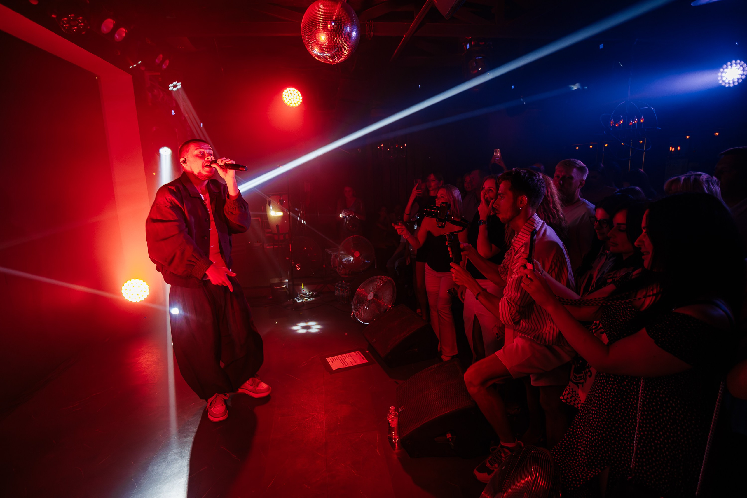 «LYRIQ"_Чайка на пляже_Ялта_15.08.2025 г. Аминов Руслан | Фотограф