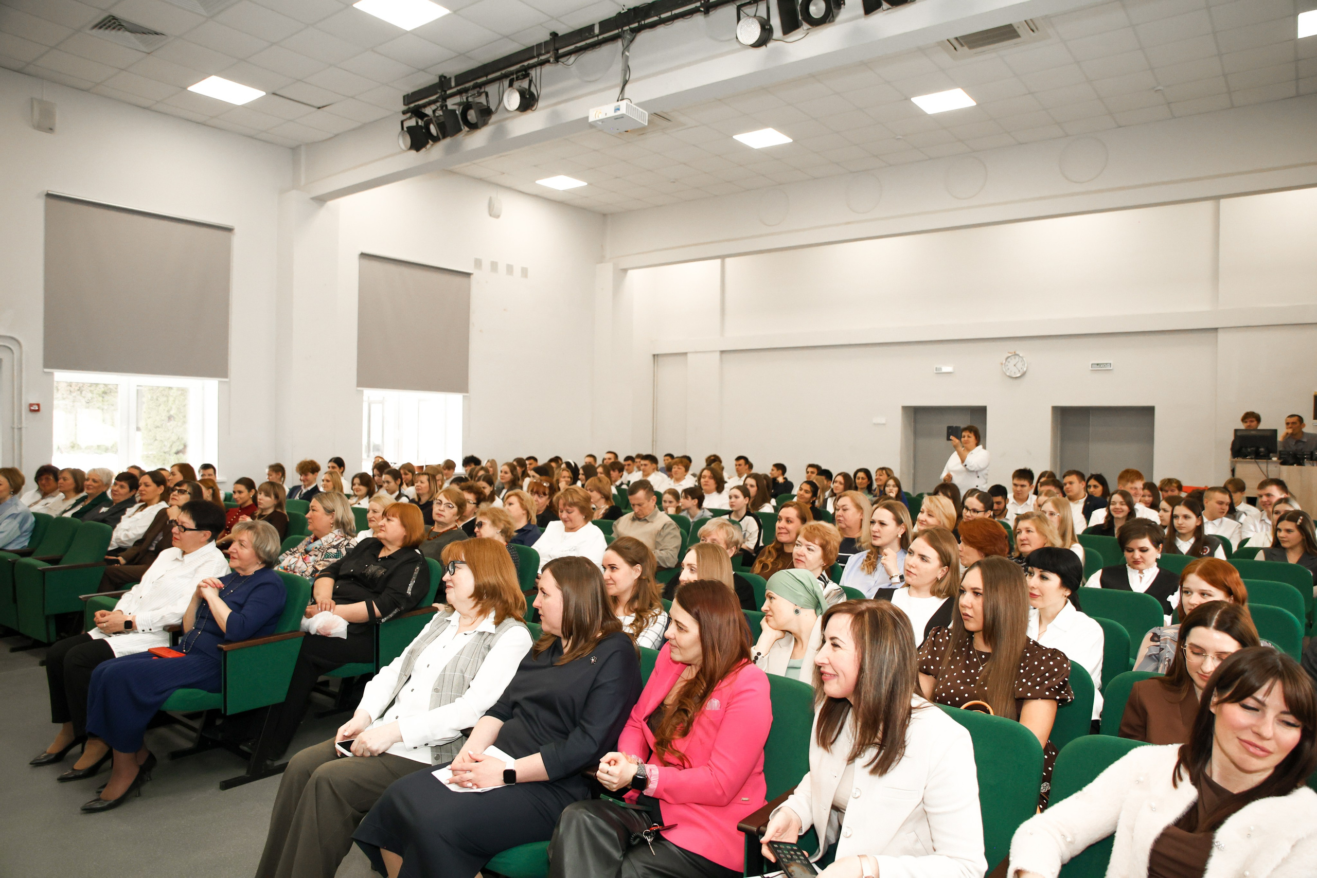 8 марта I школа. The EVL gallery