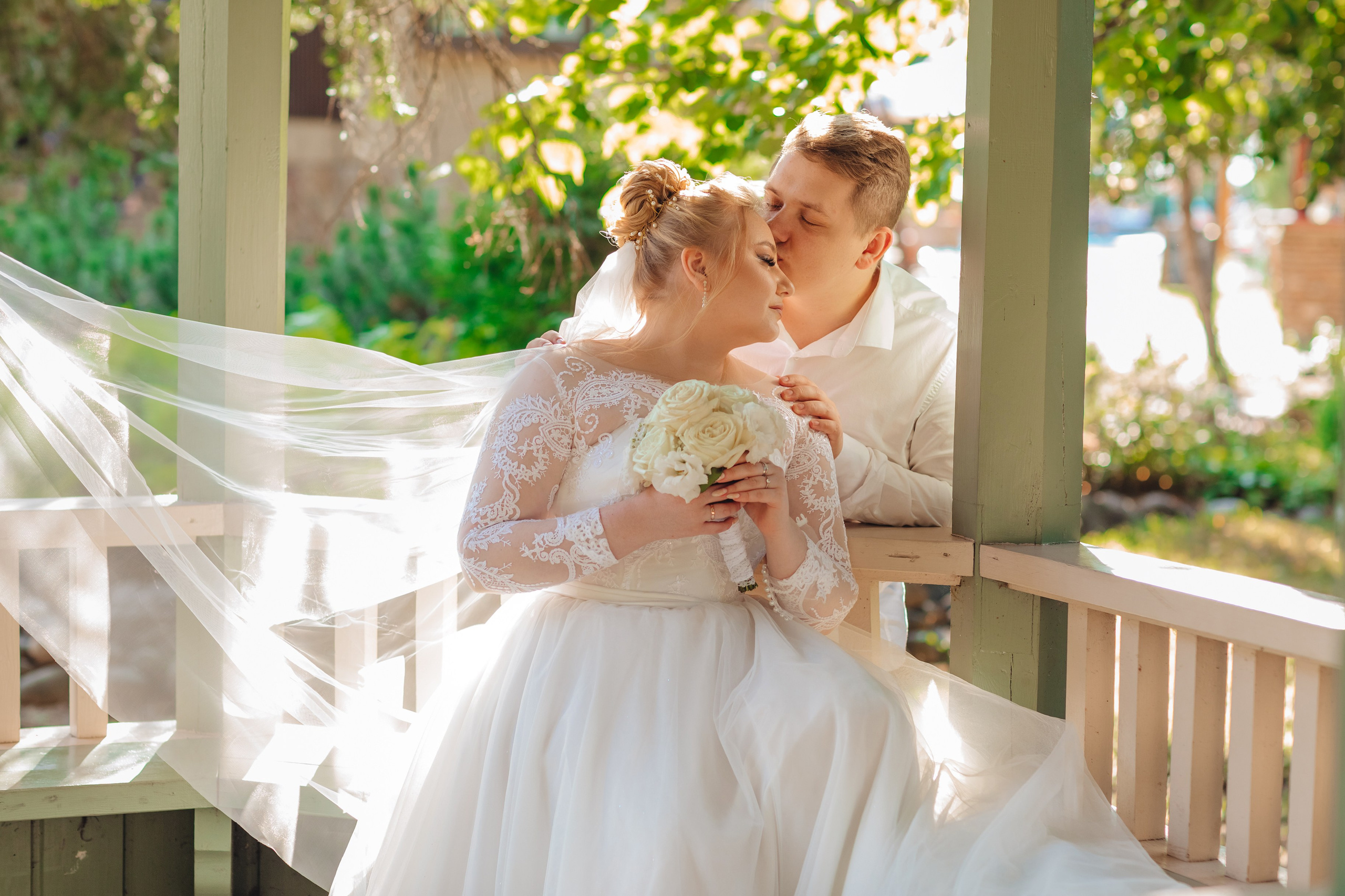 Евгения и Илья. ЗАГС Калининского района и прогулка на Финском заливе. Свадебный и семейный фотограф в Санкт-Петербурге и Сестрорецке