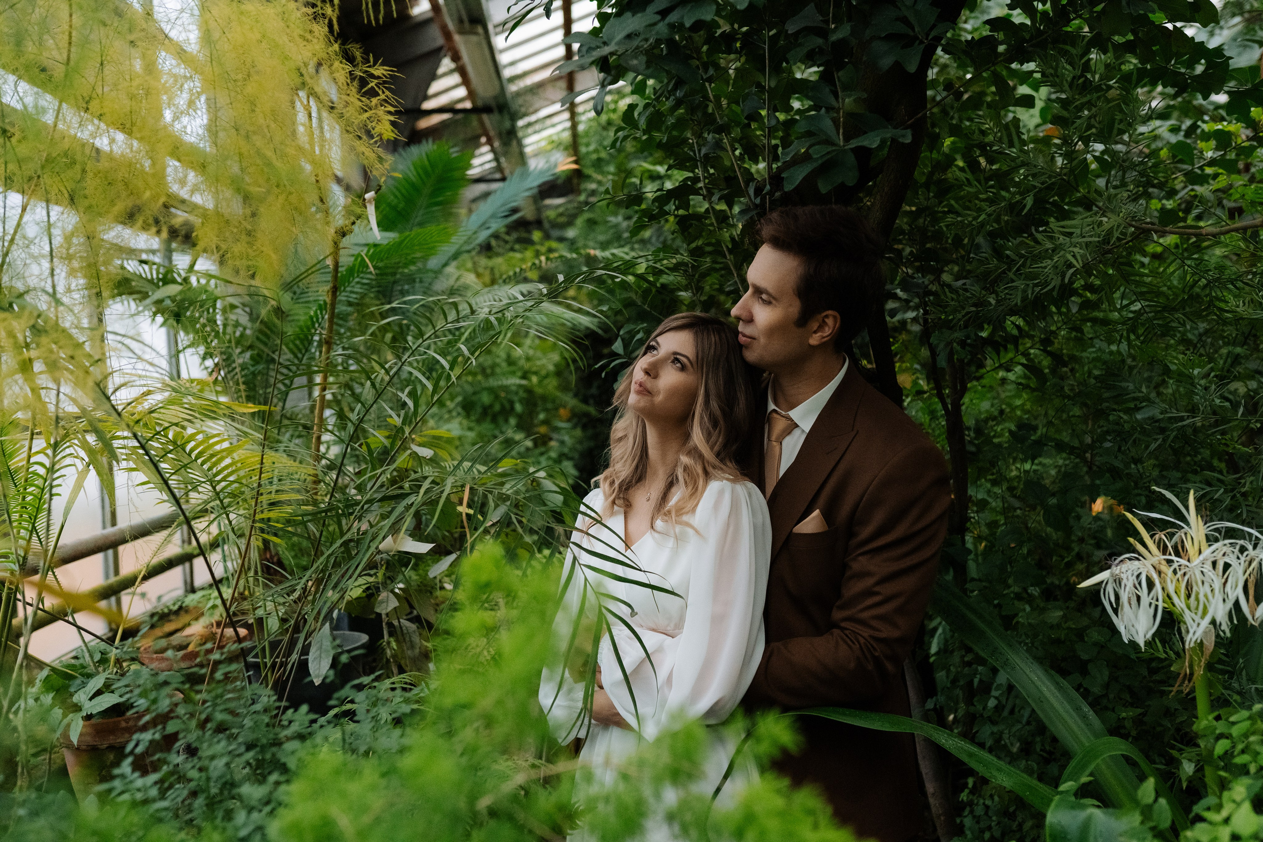 Свадебная фотосессия в оранжерее, Москва. Свадебный фотограф в Москве Анна Полушина