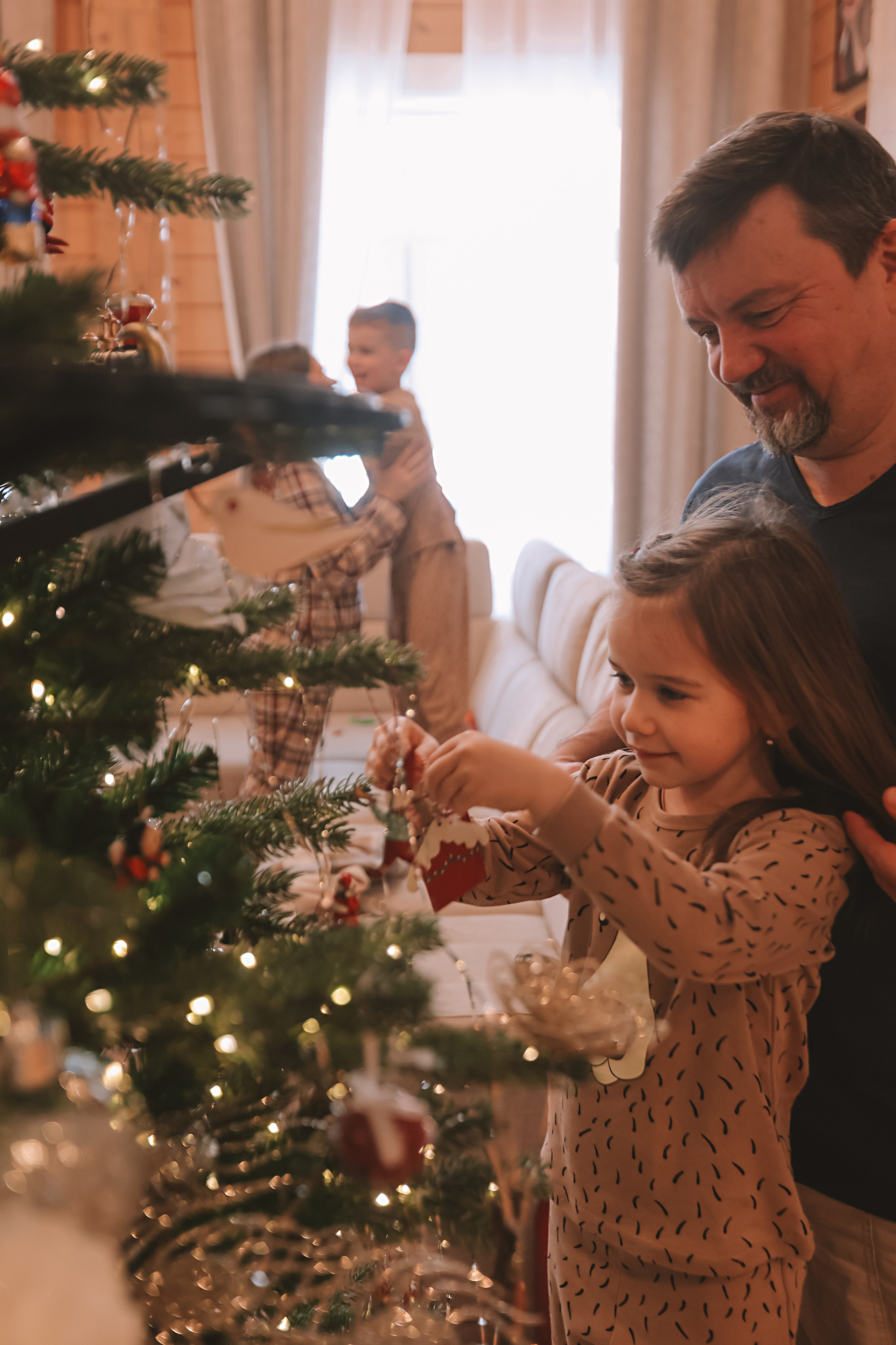 Новогодние традиции. Семейный фотограф Тюмень, фотограф на роды Салмина Мария