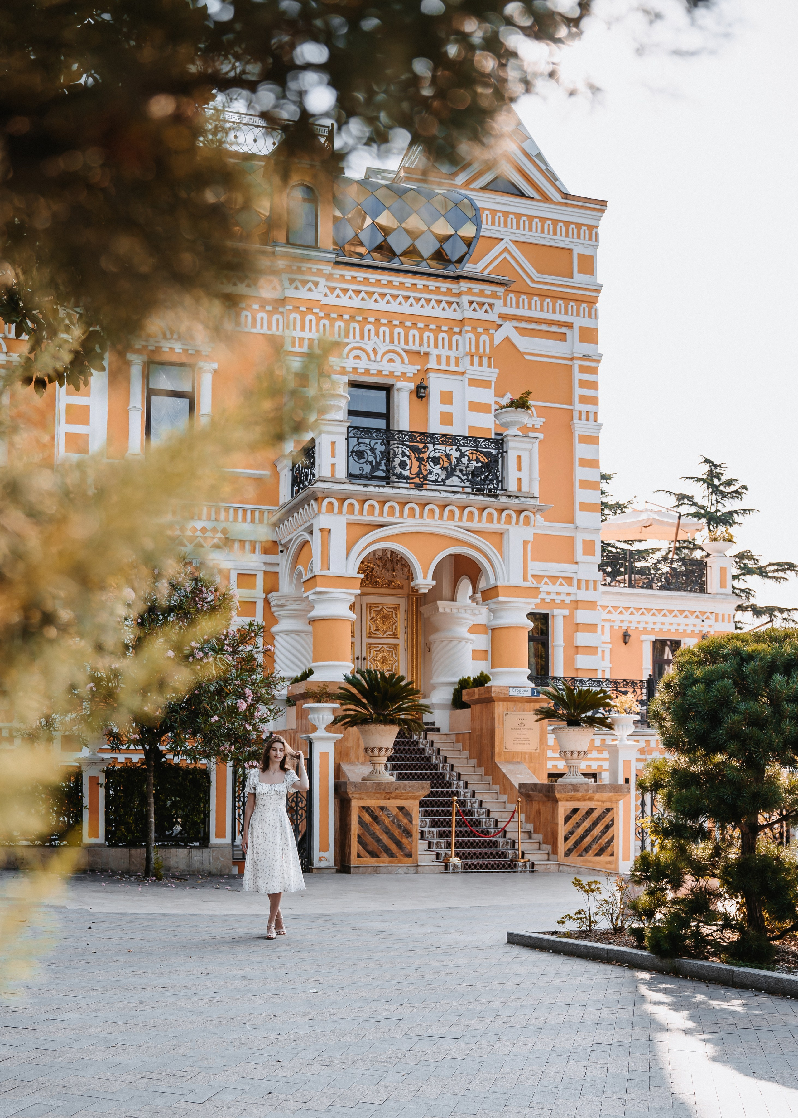 Место для фотосессии в Сочи, Адлере. Красивые свадебные фотосессии. Алина Бернд — свадебный и индивидуальный фотограф в Сочи и Адлере