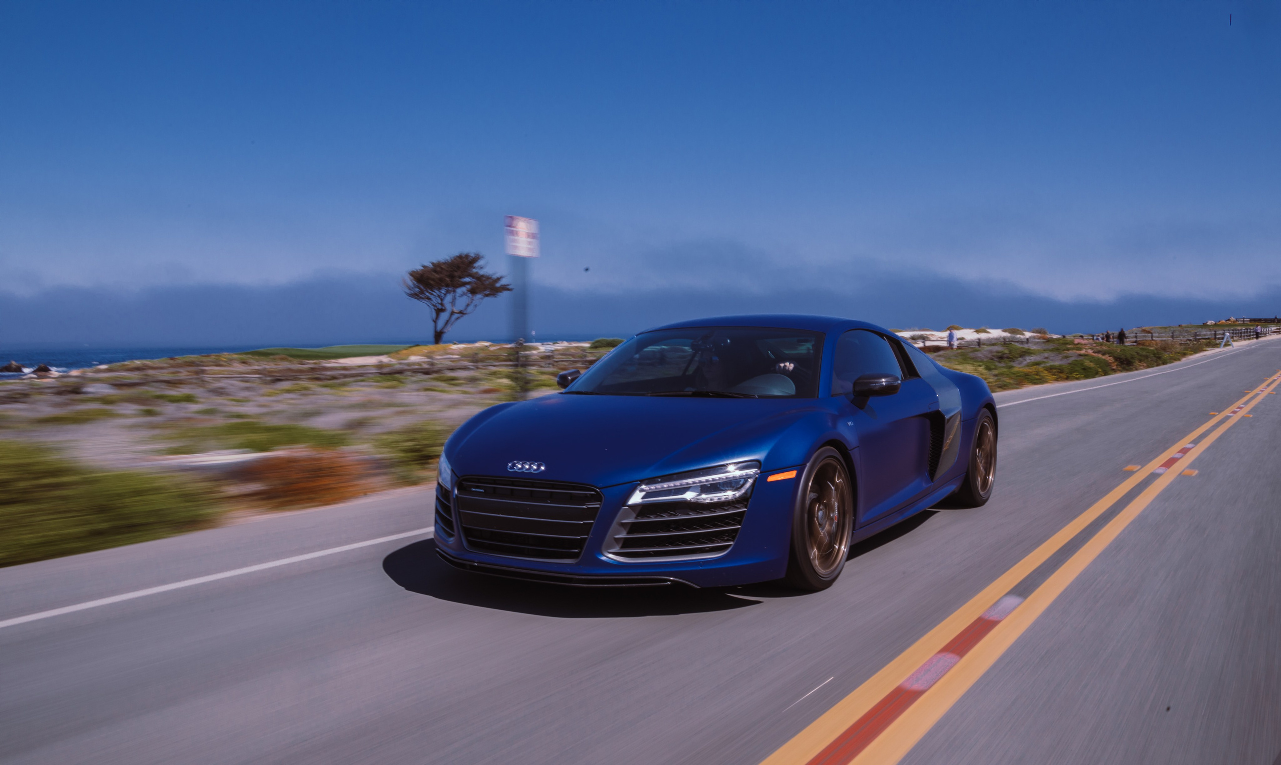 2013 Audi R8 V10. Mixturecaptures