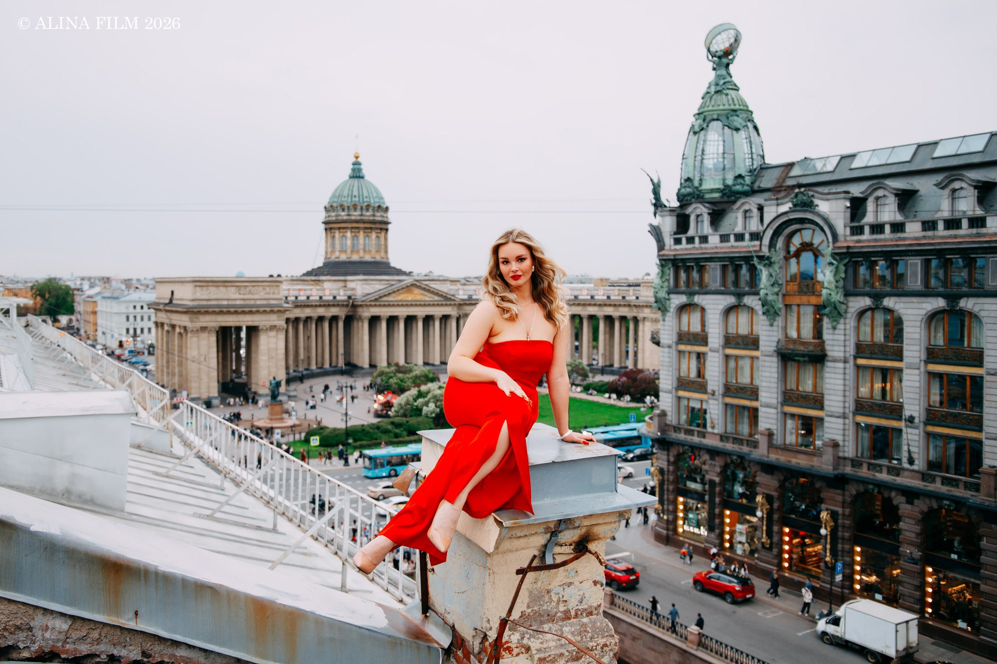 Фотосессия: крыша с видом на Казанский и Зингер. Фотограф в Санкт-Петербурге Alina Film