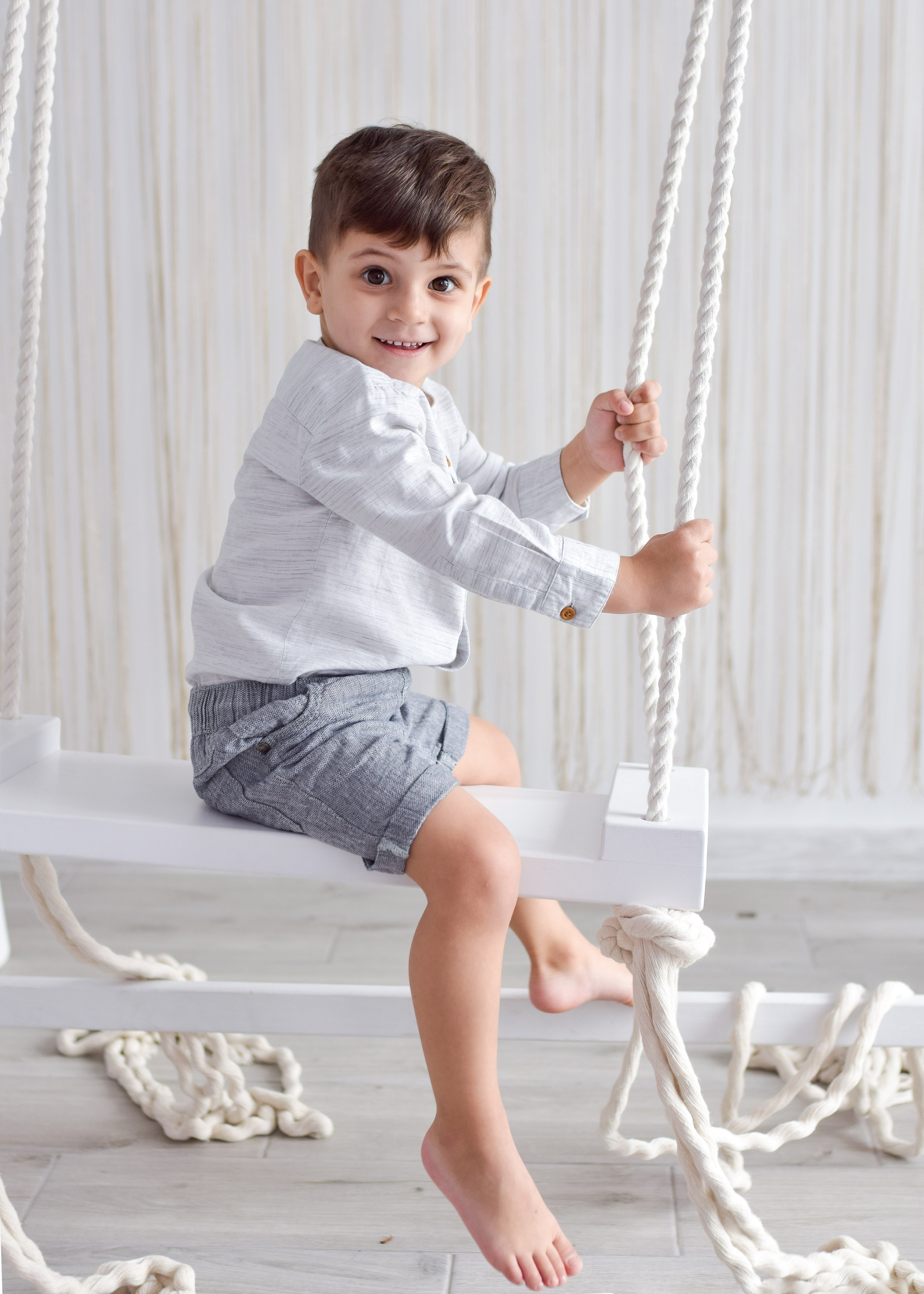 Семейные фотосессии в студии. Фотограф в Ялте Инна Найден. Детский и семейный фотограф