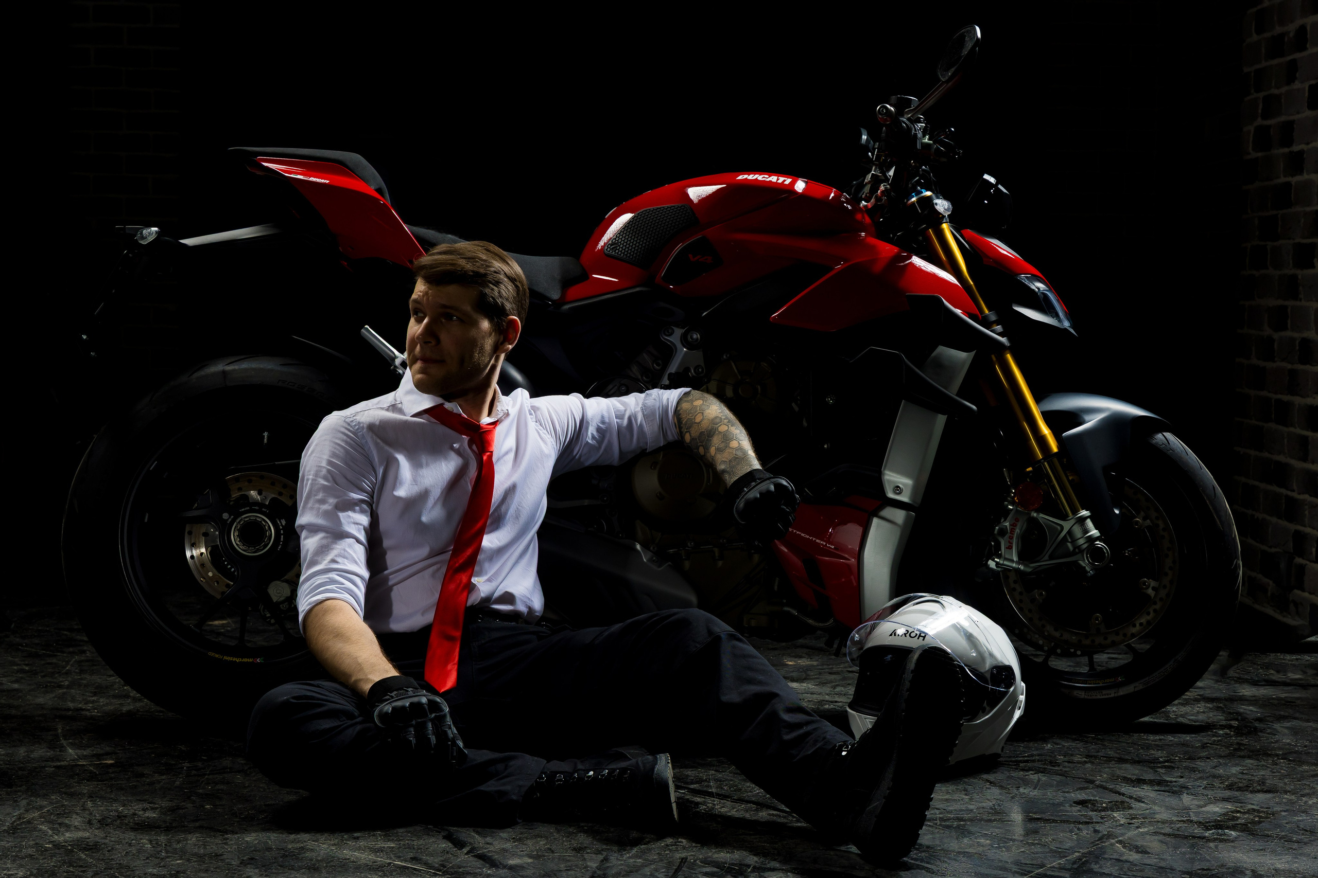 LANKARRA мотоблоггер. Photomantis