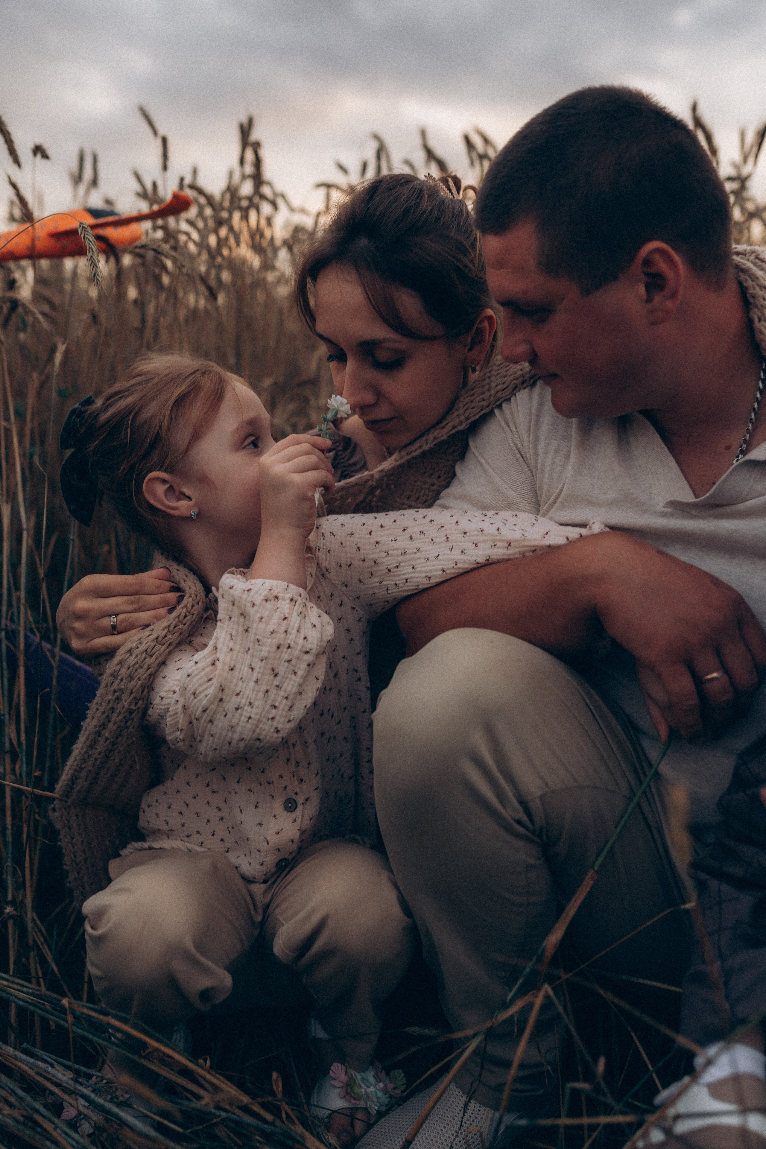 Алёна и семья. Фотограф Торопец Кристина Абрамова Kanwellia photography